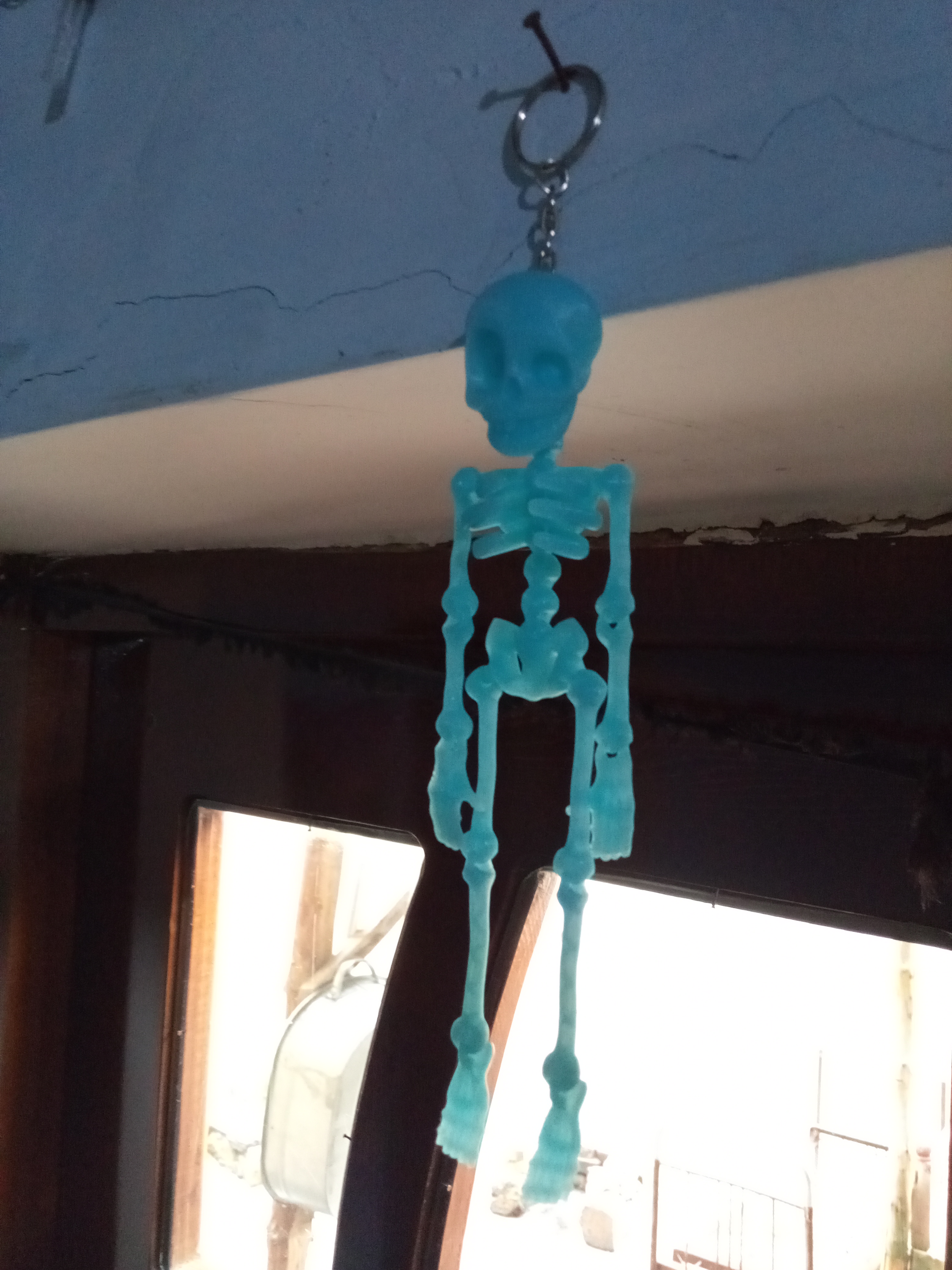 Harakatlanuvchi skelet figurasi