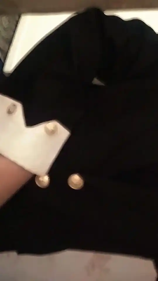 Ayollar klassik pidjagi - ishbilarmonlik va kundalik ko‘rinish uchun zamonaviy ofis blazer
