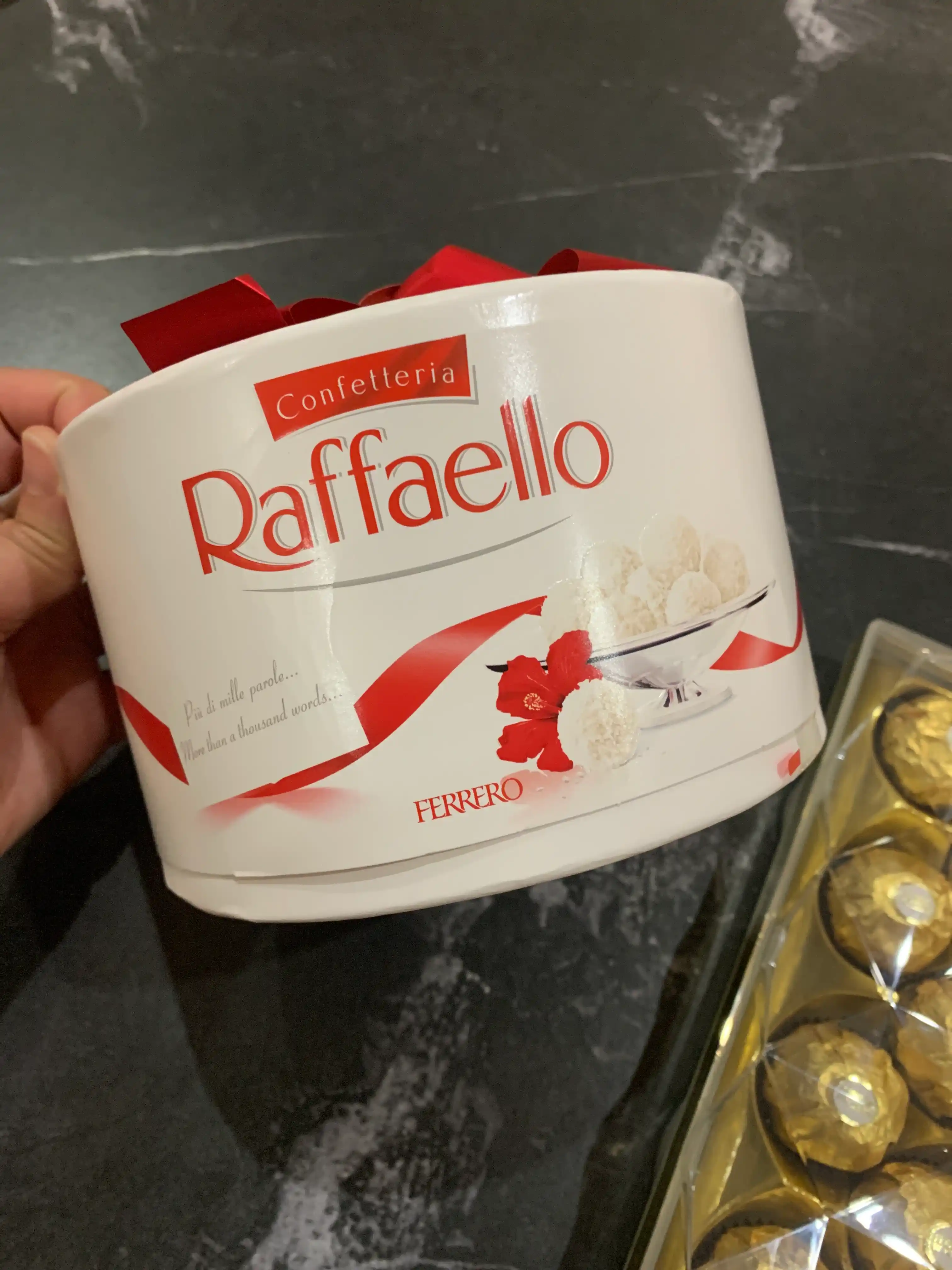 Конфеты Raffaello, 200 г