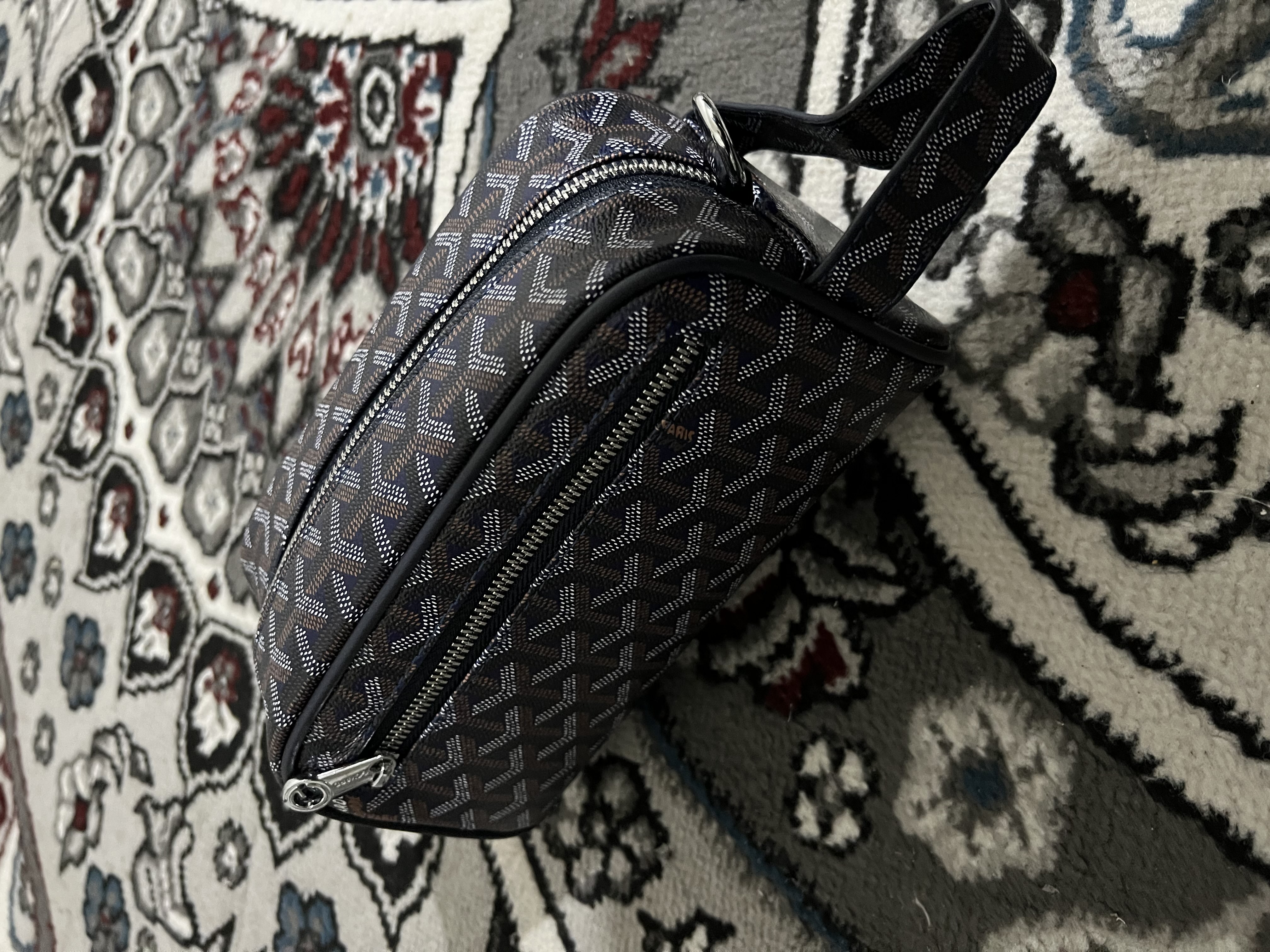 Kundalik goyard barsetkasi