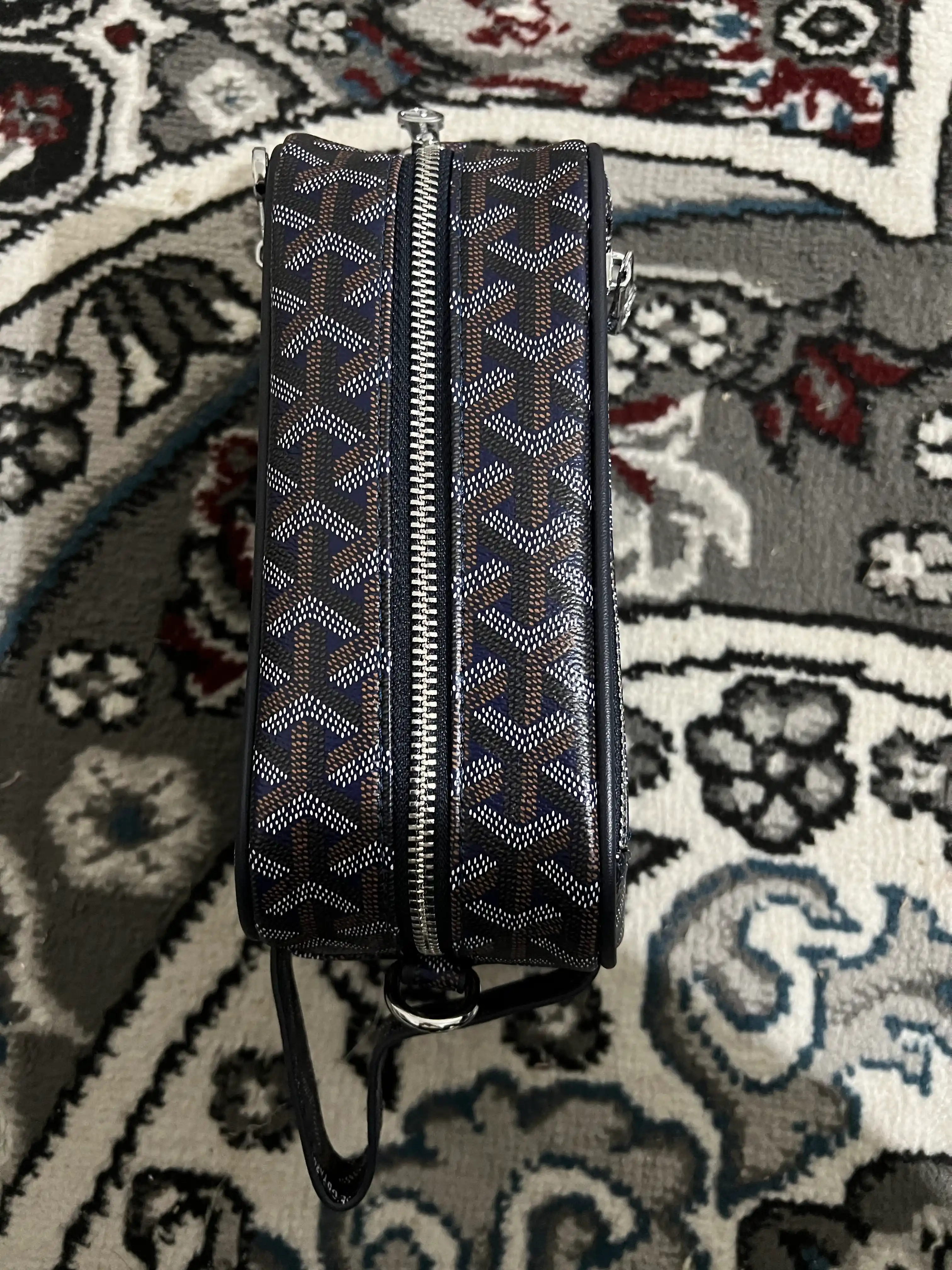 Kundalik goyard barsetkasi