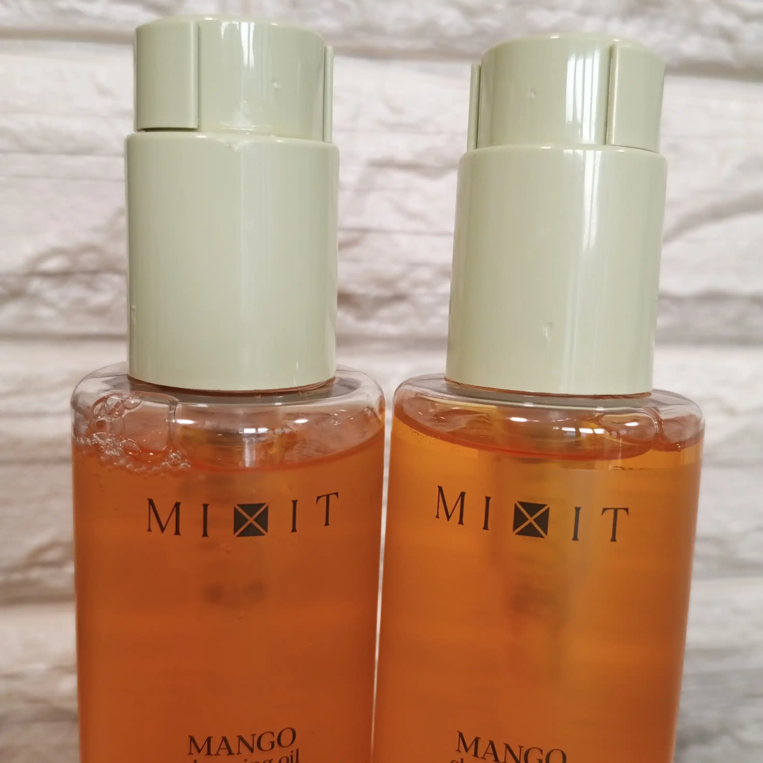 MIXIT Mango yuz yuvish uchun gidrofil gel-moy, yuz yuvish ko‘pigi, tozalovchi vosita