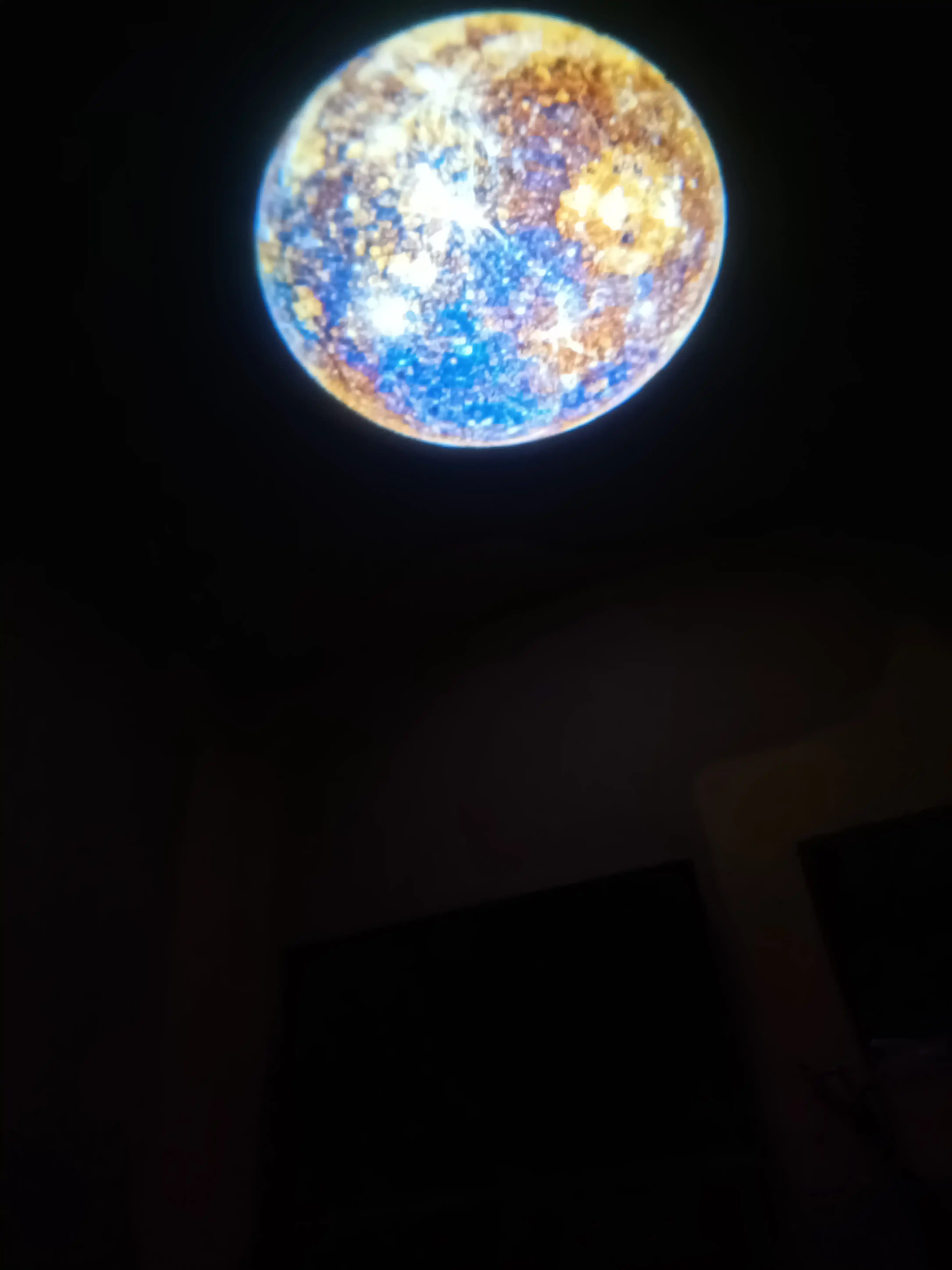 6 ta almashtiriladigan nasadkali PLANETARIUM USB tungi yoritgich-sayyoralar proyektori