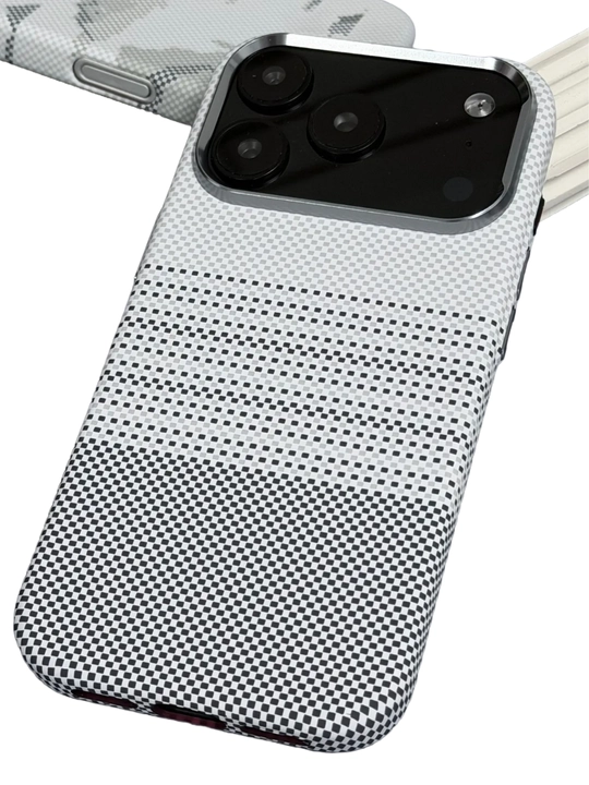 IPhone 17 Pro / Pro Max / 17 Air uchun Luxo Life karbon magnitli g‘ilof Anti-shock