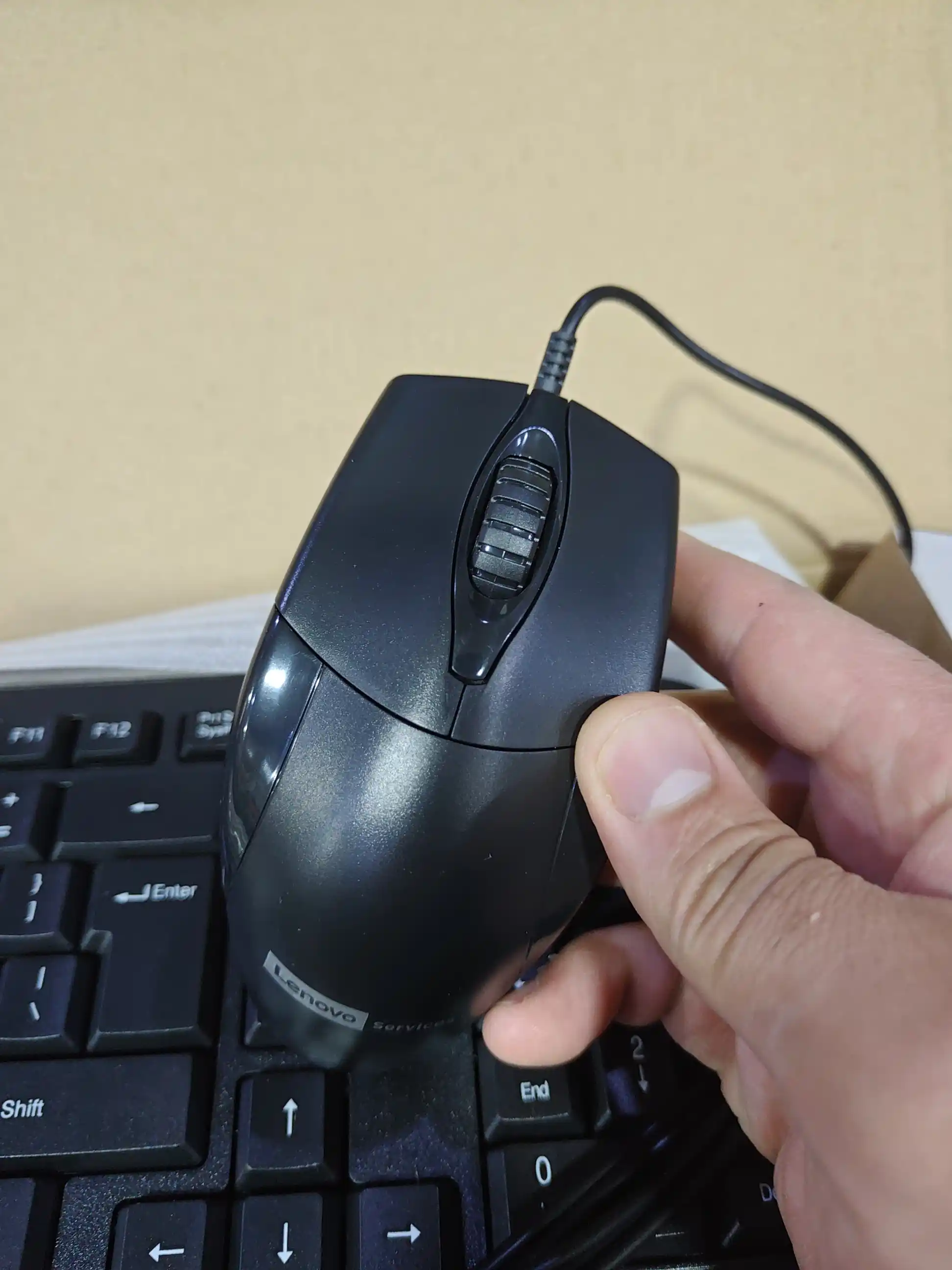 Klaviatura va sichqoncha komplekt 2 tasi 1 da - Lenovo Kit PW11 , 1600 DPI