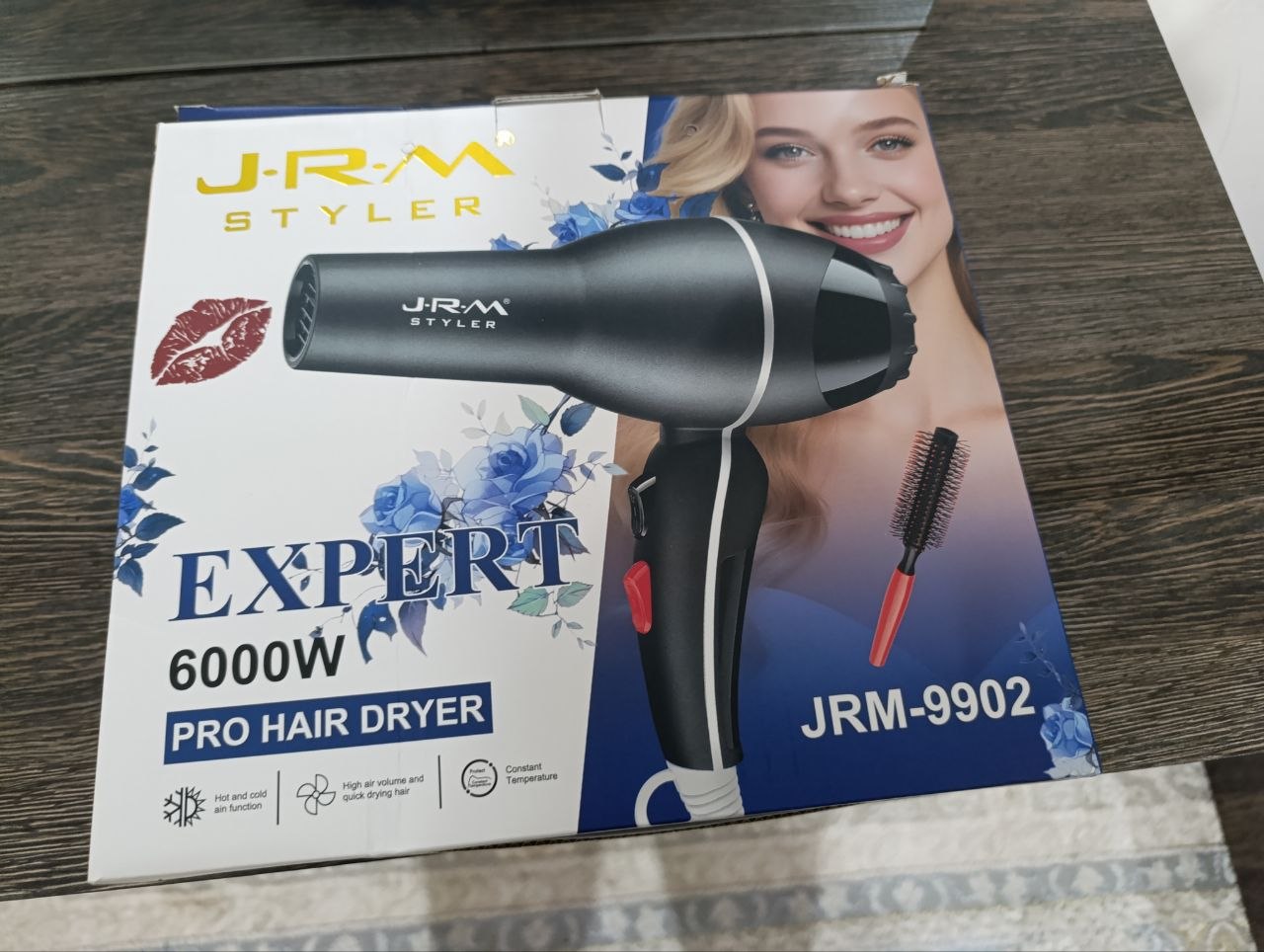 Soch quritish va turmaklash uchun nasadkali va taroqli professional JRM 9902 fen