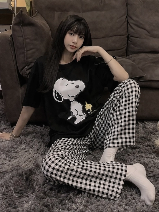 Ayollar uchun pijama 2 qismli: futbolka, shim, koreyscha uslub, erkin bichim, SOVG'A UCHUN