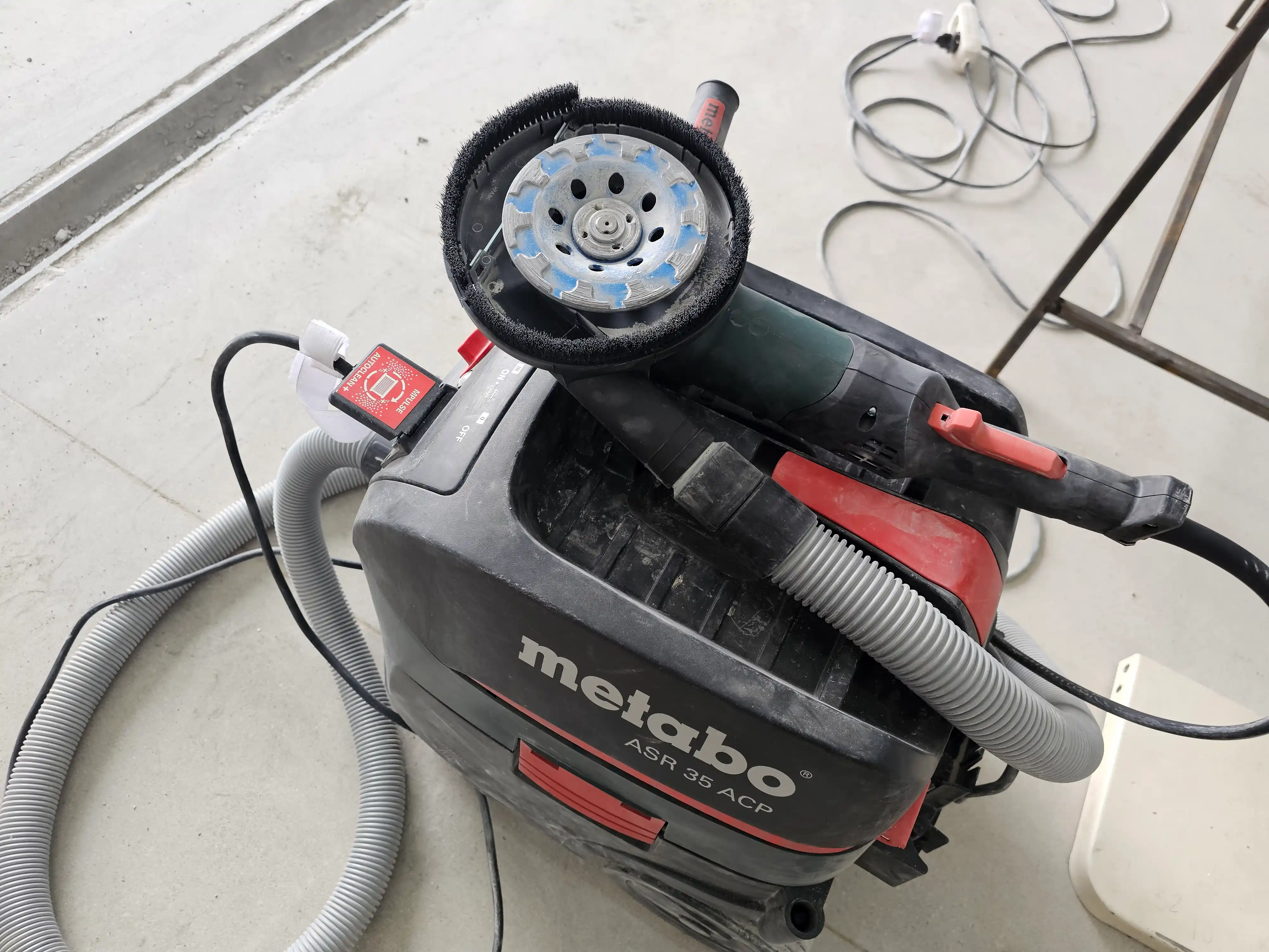 Вытяжной защитный кожух для шлифования Metabo GED 125