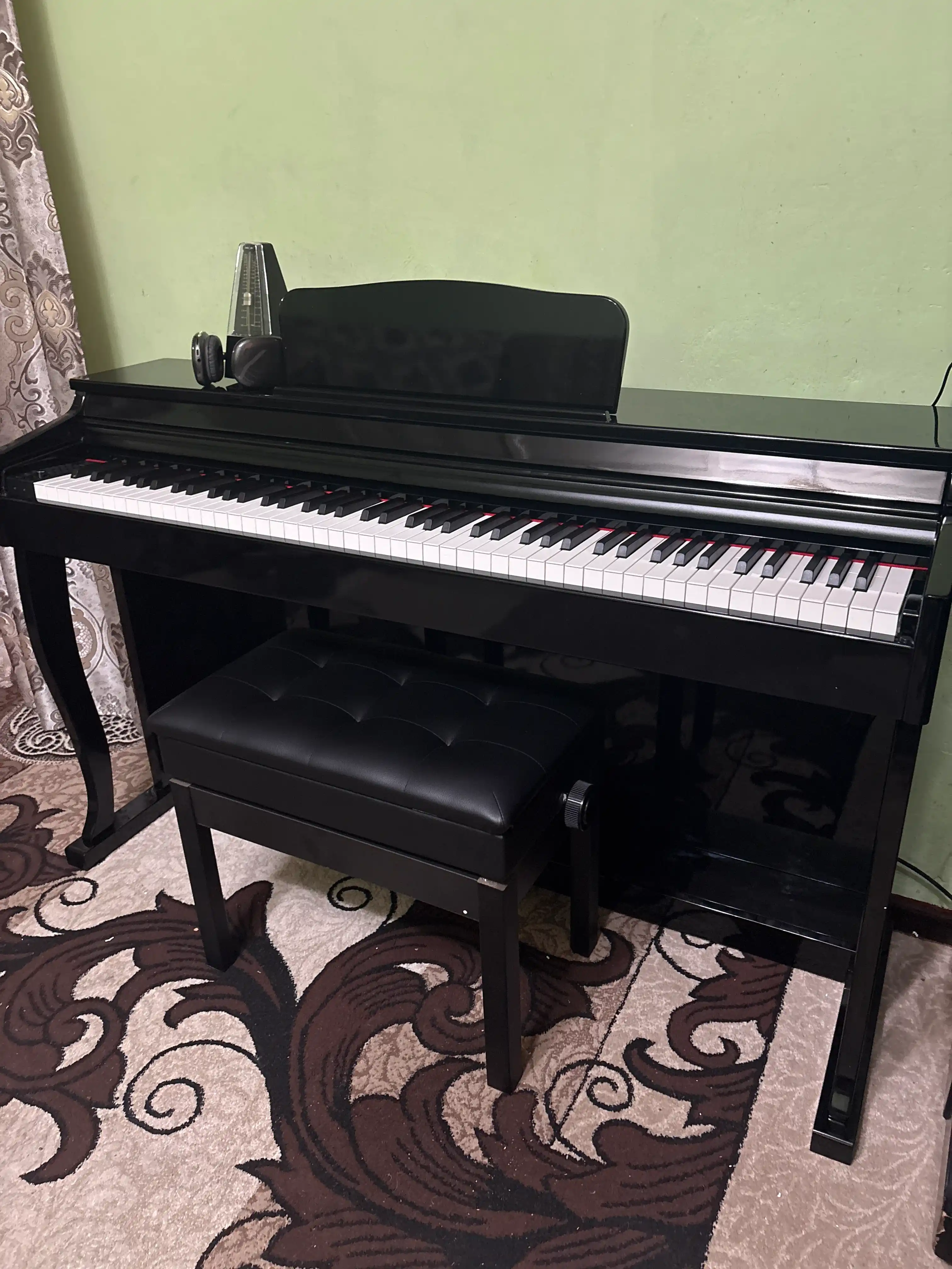 Raqamli pianino blanth 88ta klavish 3 ta pedal