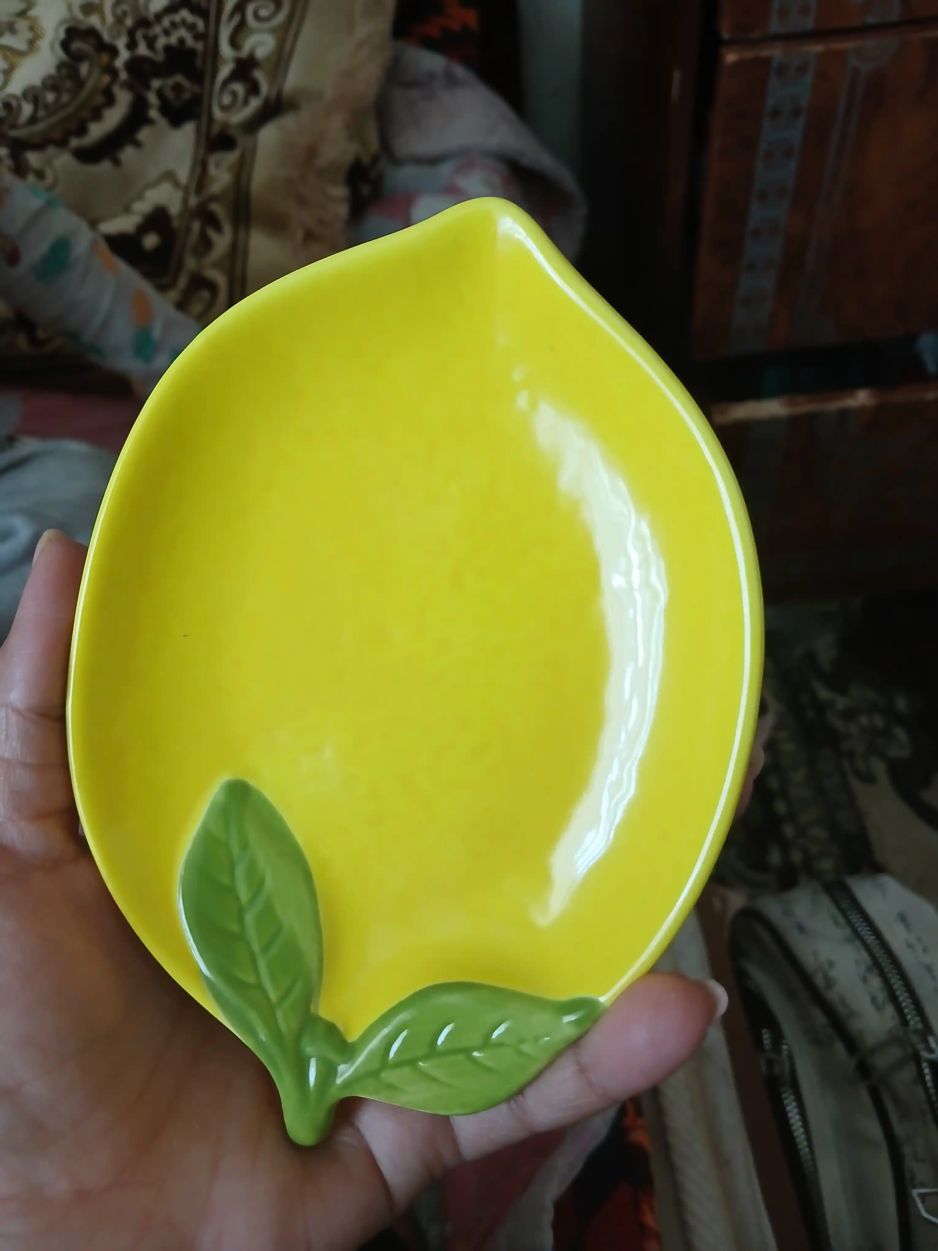 "Limon" keramik desert likopchasi, 15.5 sm