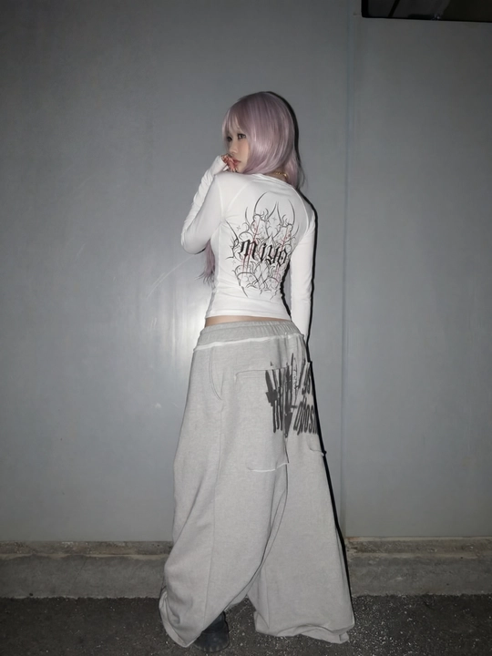 MIYO, Ayollar uchun slim fit longslivlar – gotik osiyo uslubi Y2K