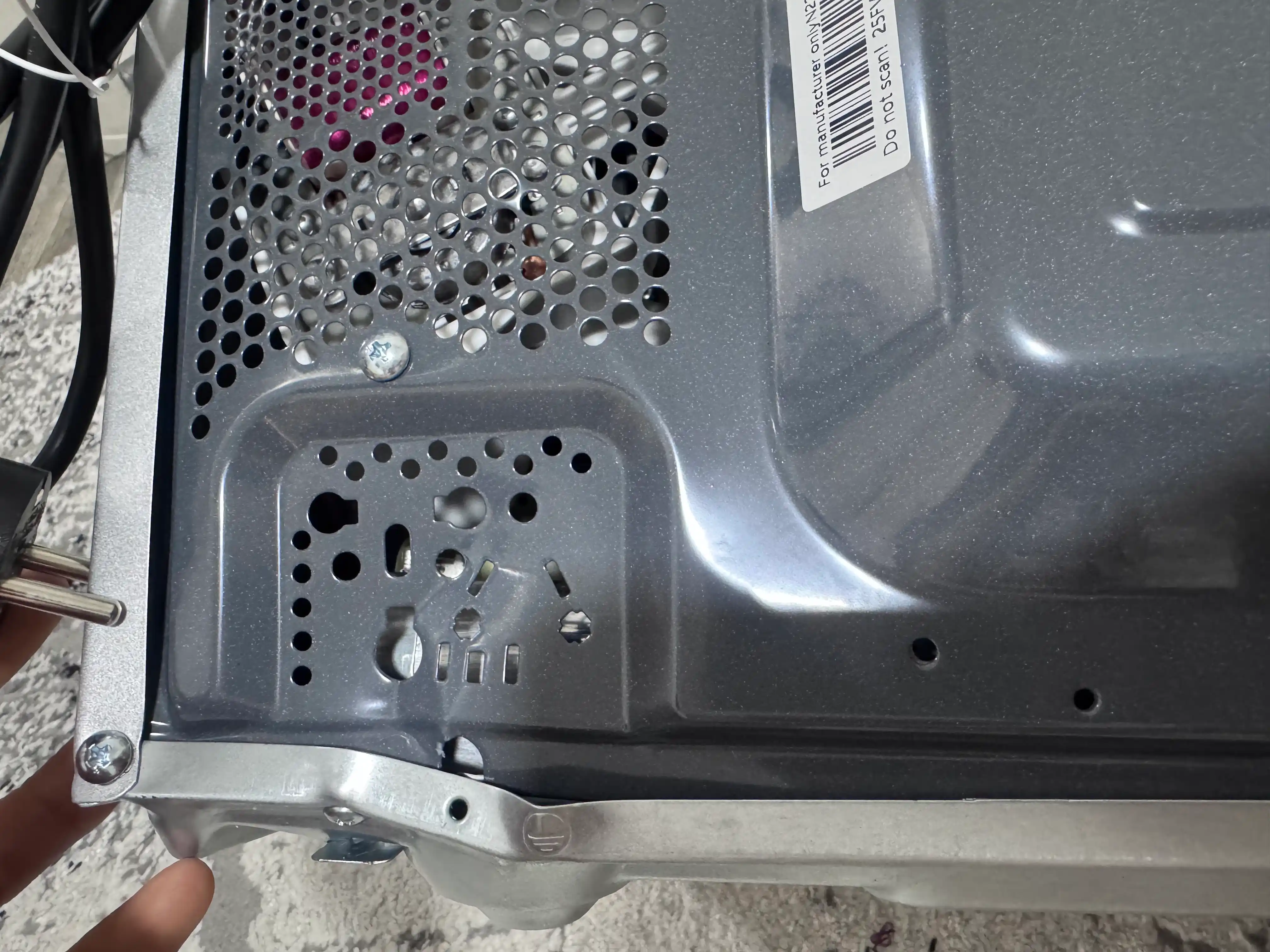 BESTON mikroto'lqinli pechi 20L 700W — 3 yillik kafolat, mikrovolnovka