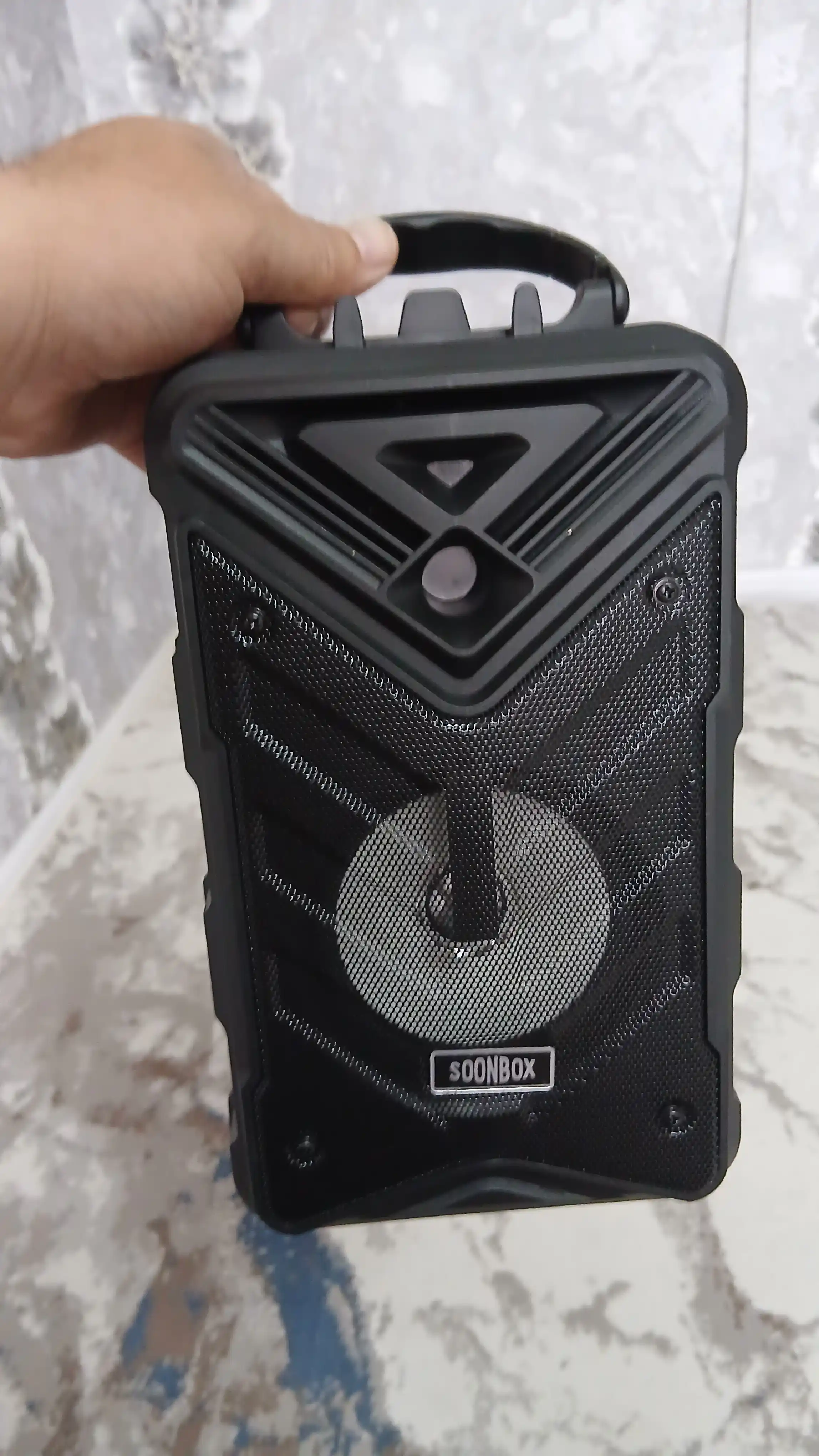 Караоке колонка Soonbox S7 с Bluetooth, FM-радио, микрофоном и LED-подсветкой