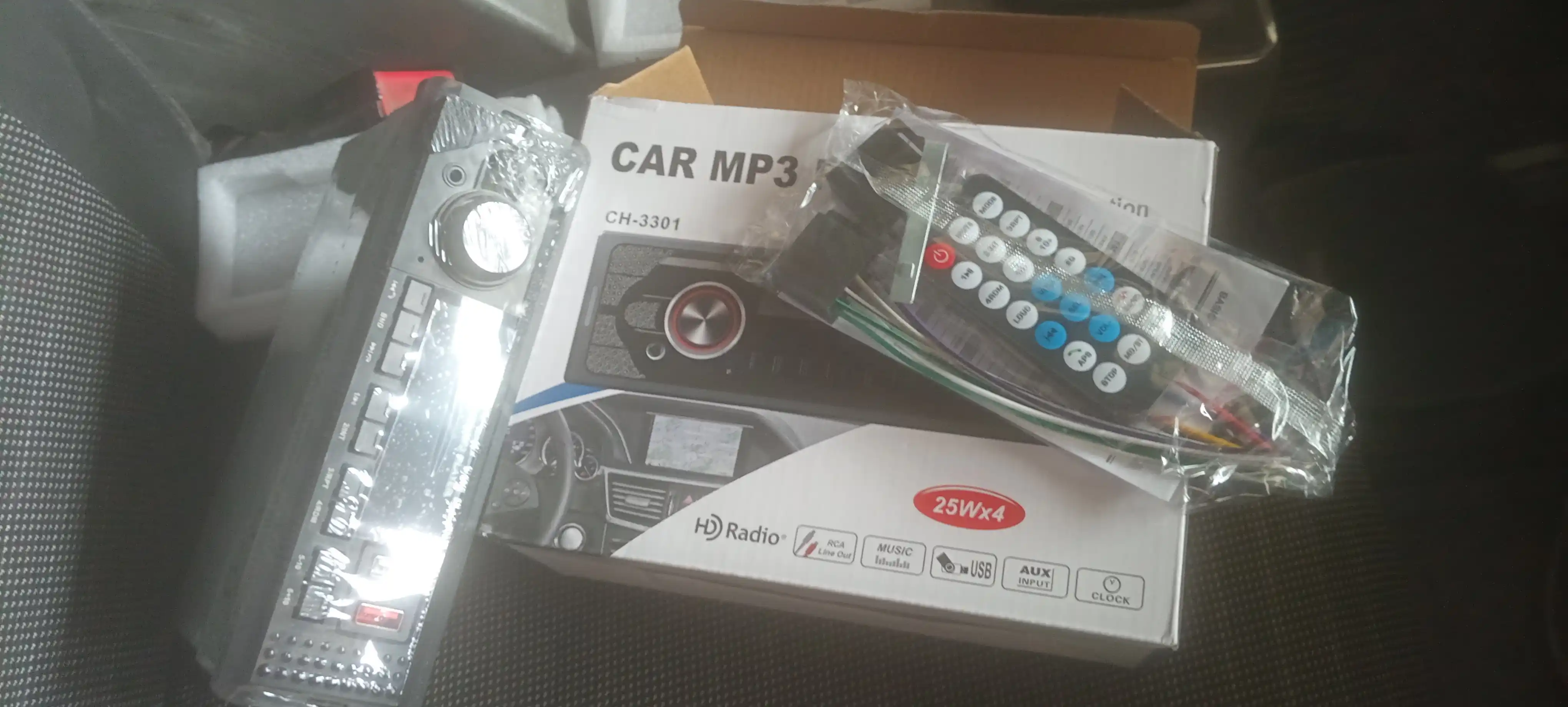 Avtomobil uchun joystikli magnitafon, Bluetooth, AUX, 2USB, FM-radio