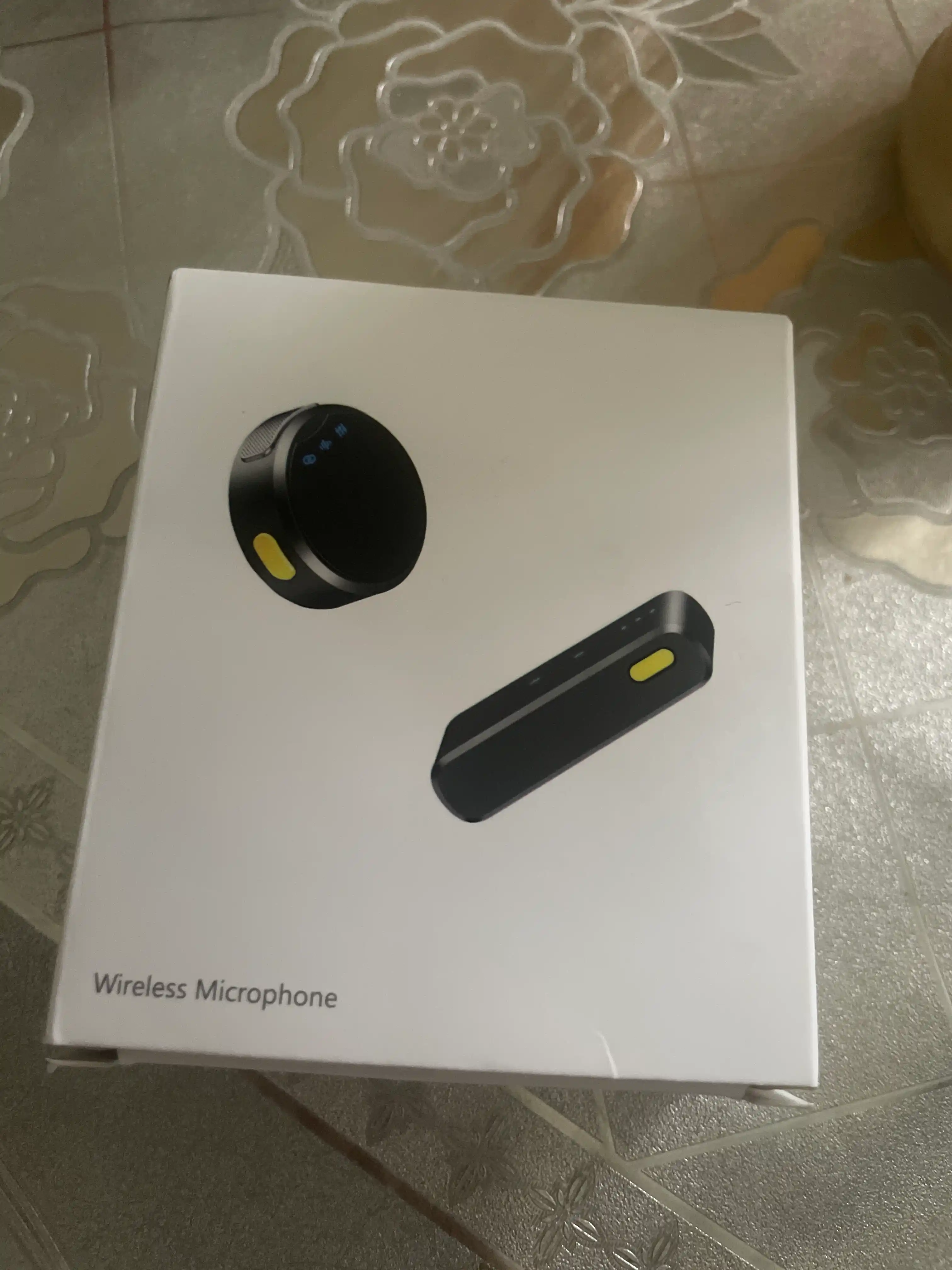 Simsiz petlichkali mikrofon Aura, 2 ulagich, iPhone va Android uchun, Type-C va Lightning