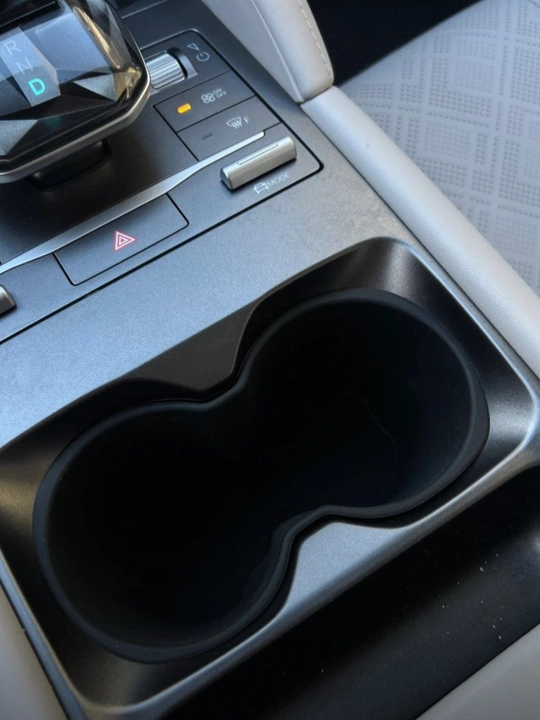 BYD Yuan Up va BYD Yuan Up Smart uchun silikon podstakannik