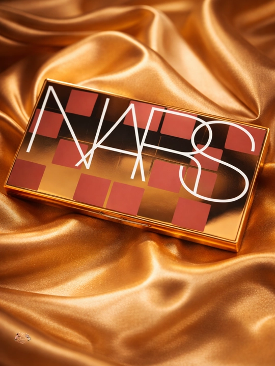 NARS— палитра из 12 оттенков с тени для век   ярким пигментом, легко растушёвываются - 