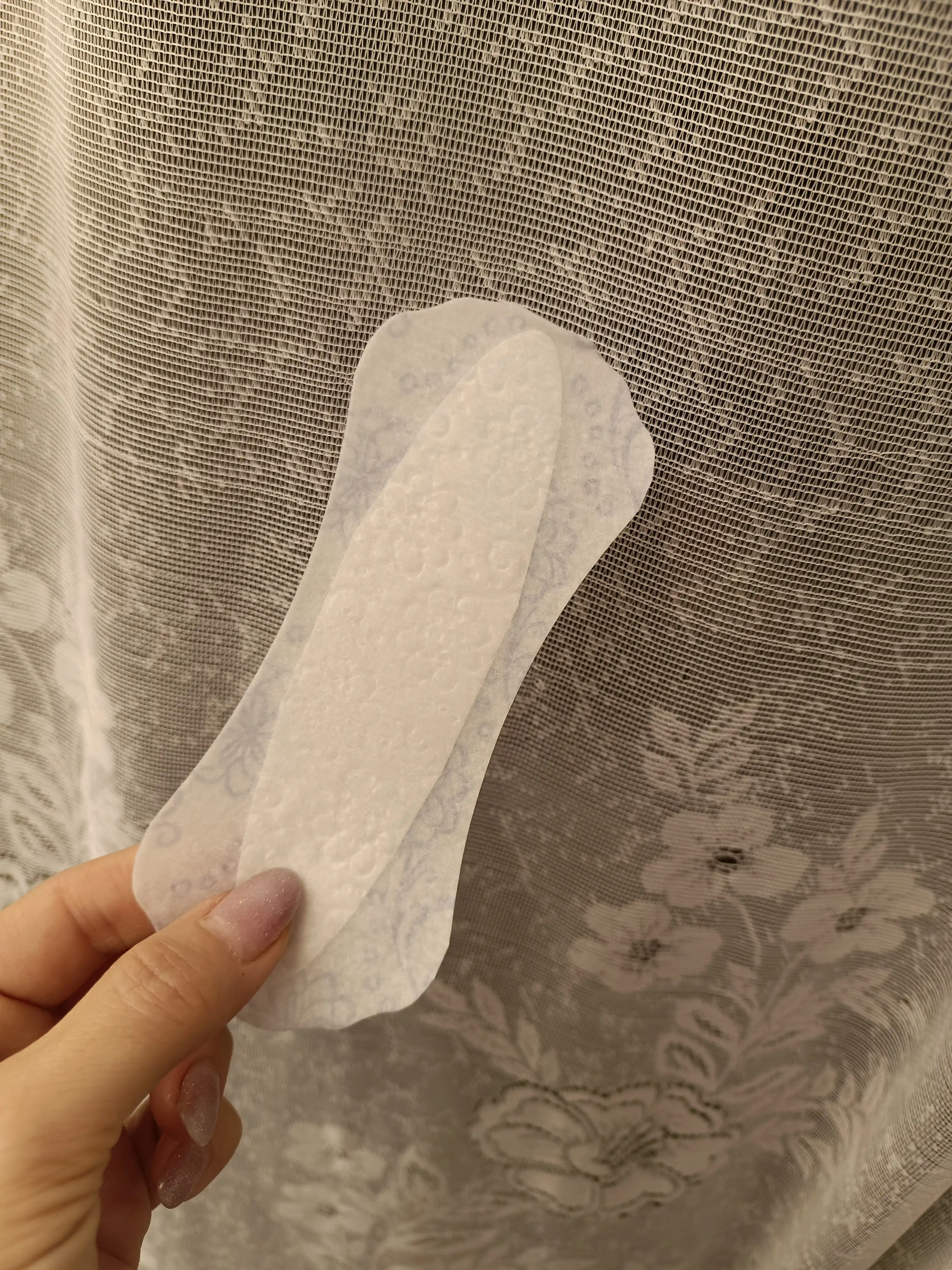 DISCREET Deo Kundalik prokladkalar Waterlily 60 dona