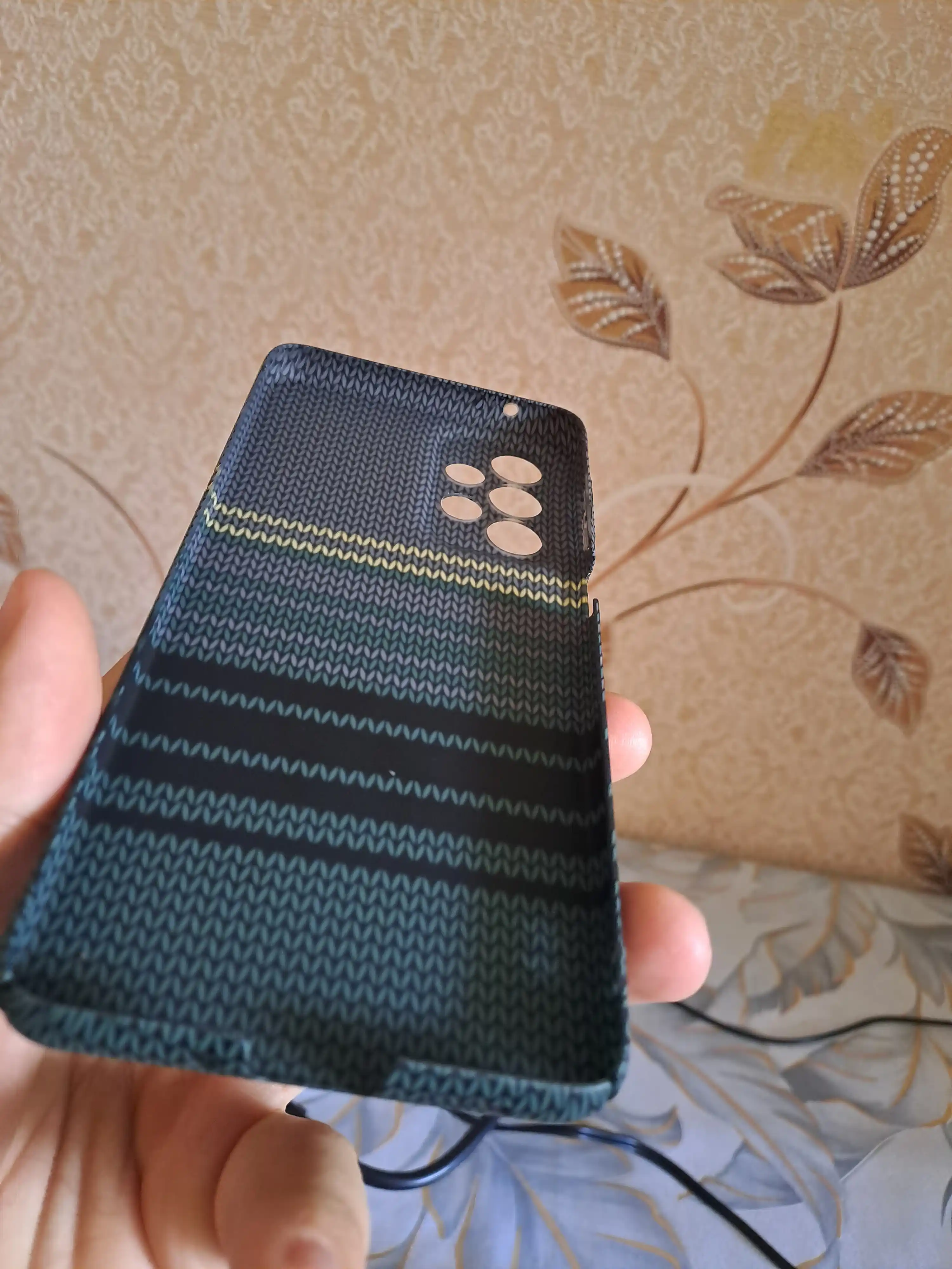 Карбоновый чехол для Samsung A25, A56, A16, A13, A34, A26, A35, A14, A17, A51, A07, A32,