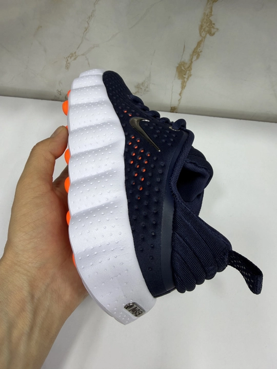 Nike Кроссовки Mind 002 — инновационный комфорт