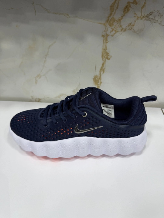 Nike Кроссовки Mind 002 — инновационный комфорт