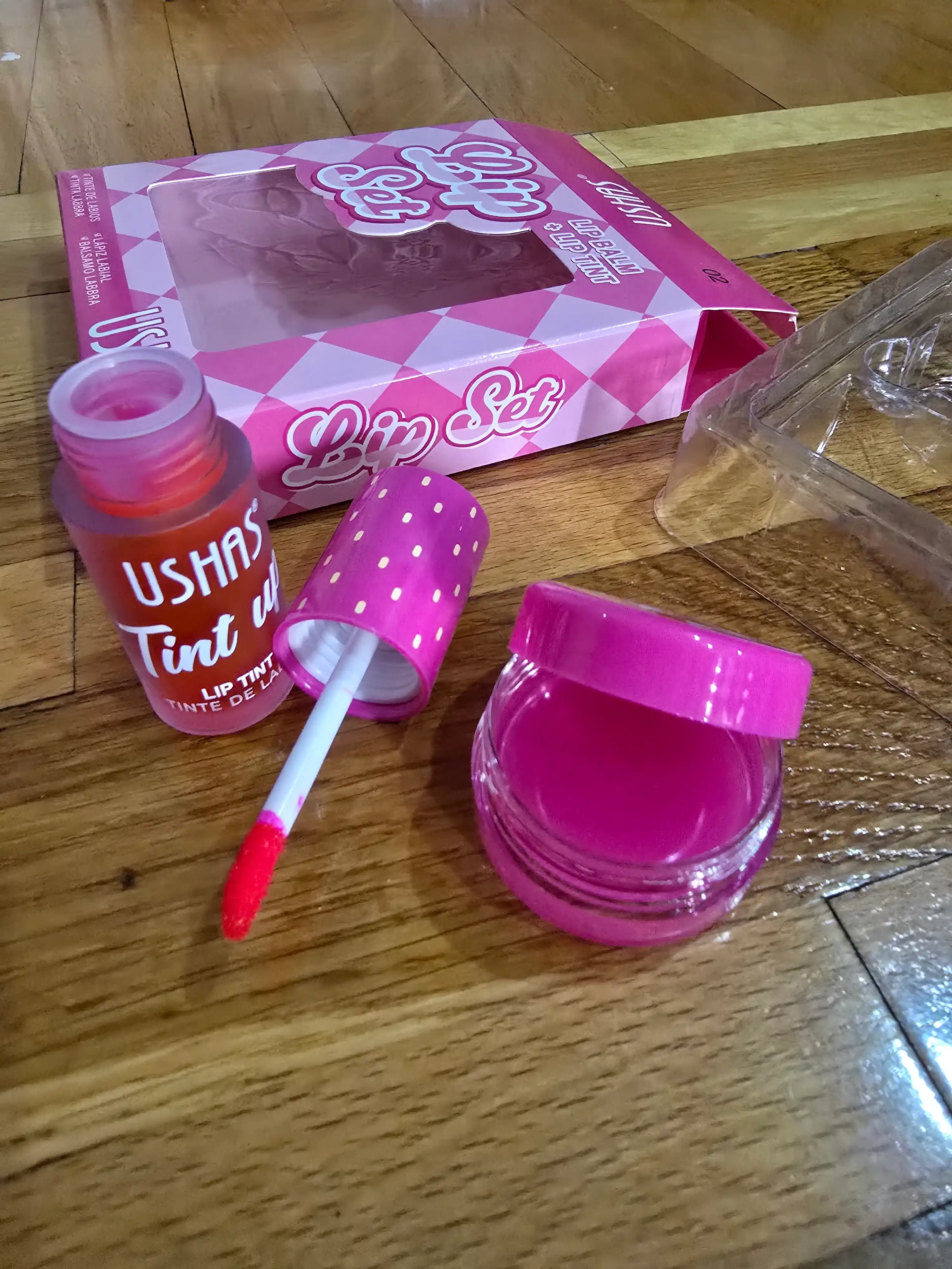 Набор для губ USHAS Lip Set – тинт для губ и бальзам 2-в-1