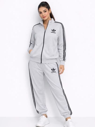 Женский спортивный костюм двойка – стильный и удобный комплект — FAYASP3-ADIDAS2-СВЕТСЕР-Ovesize