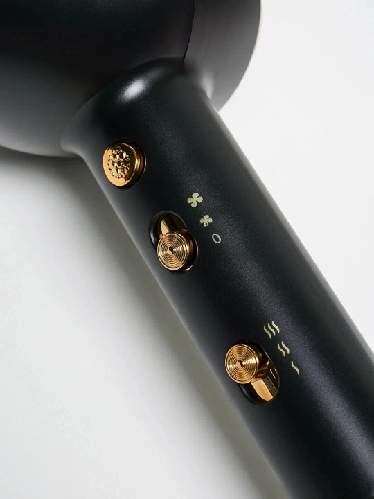 MAC styler MC-6682 professional soch quritgichi, ionizatsiya bilan quritish va pardozlash uchun mo‘ljallangan, 2200W