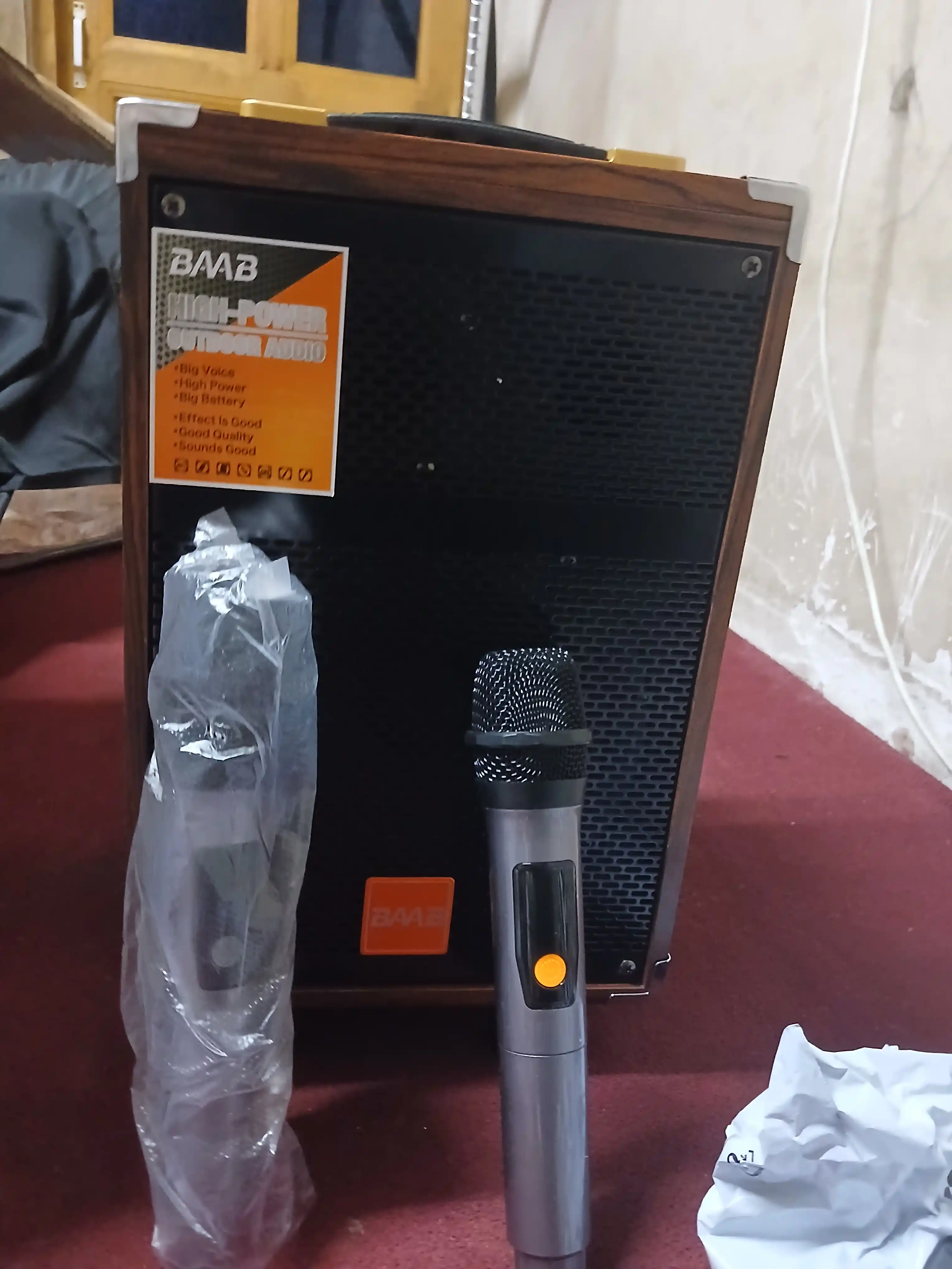 Караоке Bluetooth колонка BQ-8, с микрофоном и мощным звуком