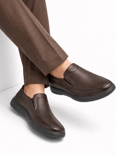Лоферы мокасины. Мужские стильные летние перфорированные slip-on, удобные и элегантные