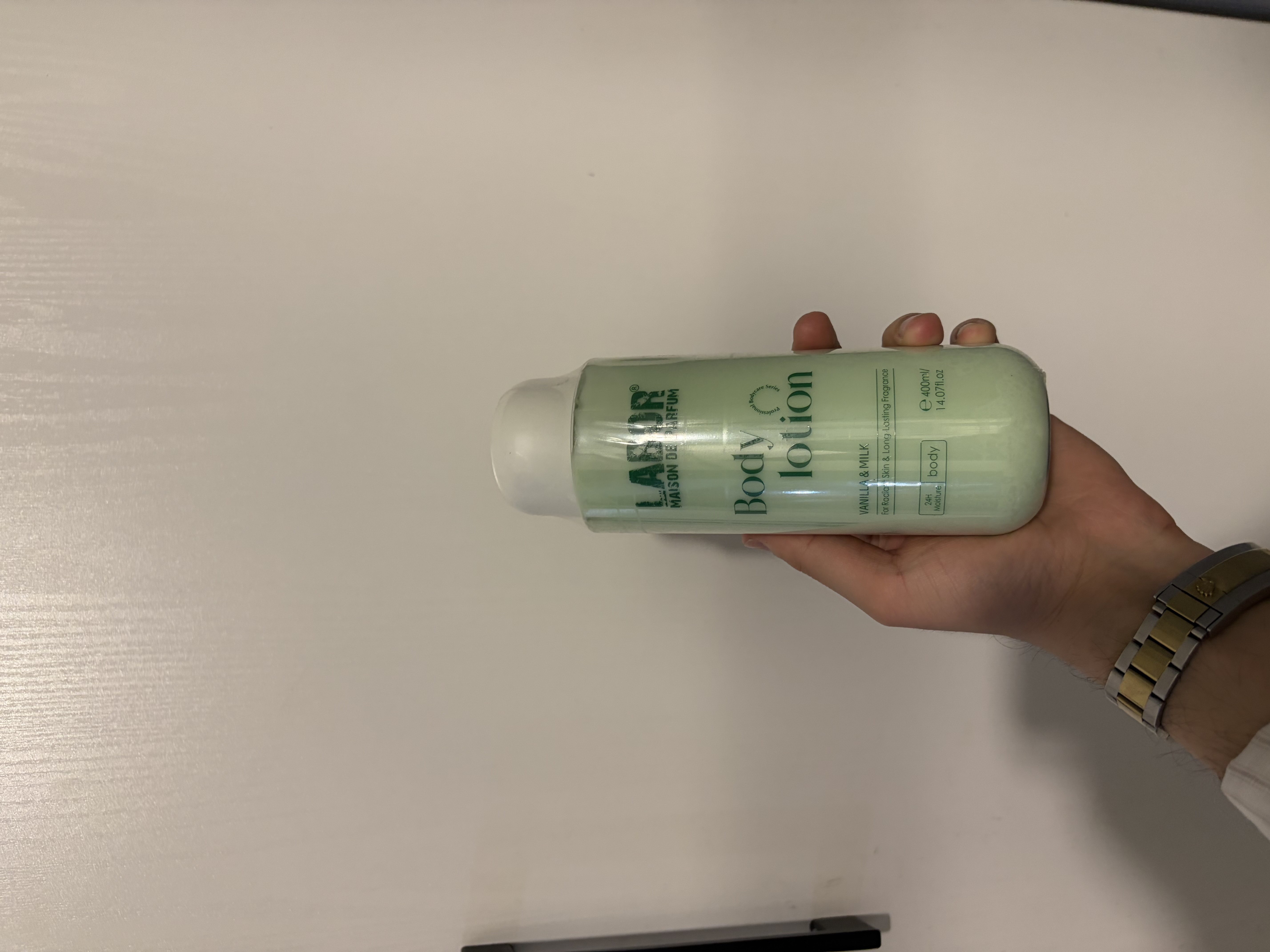 Лосьон для тела 400 мл Labor body lotion, увлажняющий и парфюмированный