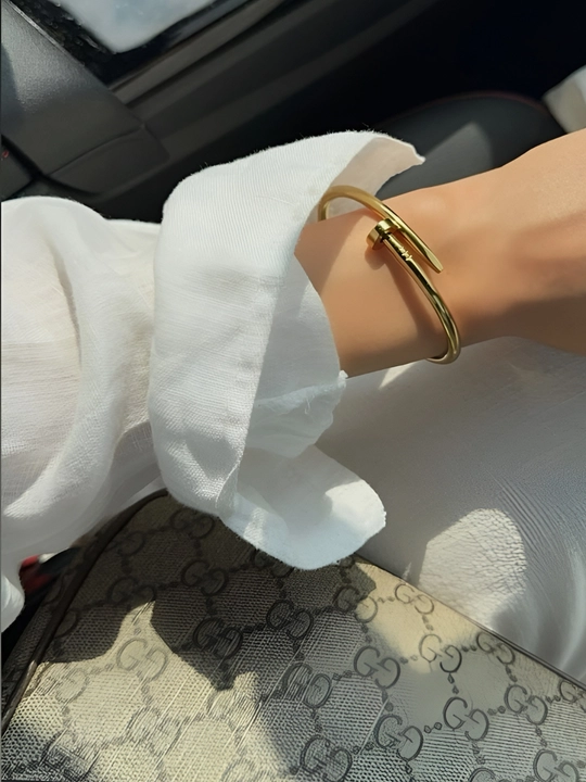 Ayollar uchun Stainless Steel Cartier uslubidagi bilaguzuk va bilaguzuklar to‘plami