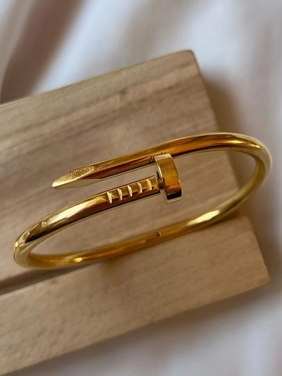 Женский набор браслетов в стиле Cartier из нержавеющей стали — MZNJWL-BLAGUZUK-ЖЕЛТ-18