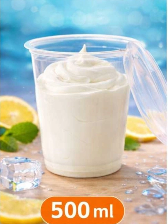 Oziq-ovqatlarni saqlash va yetkazib berish uchun qopqoqli plastik stakan, 500 ml: qaymoq, yogurt, shirinliklar - 