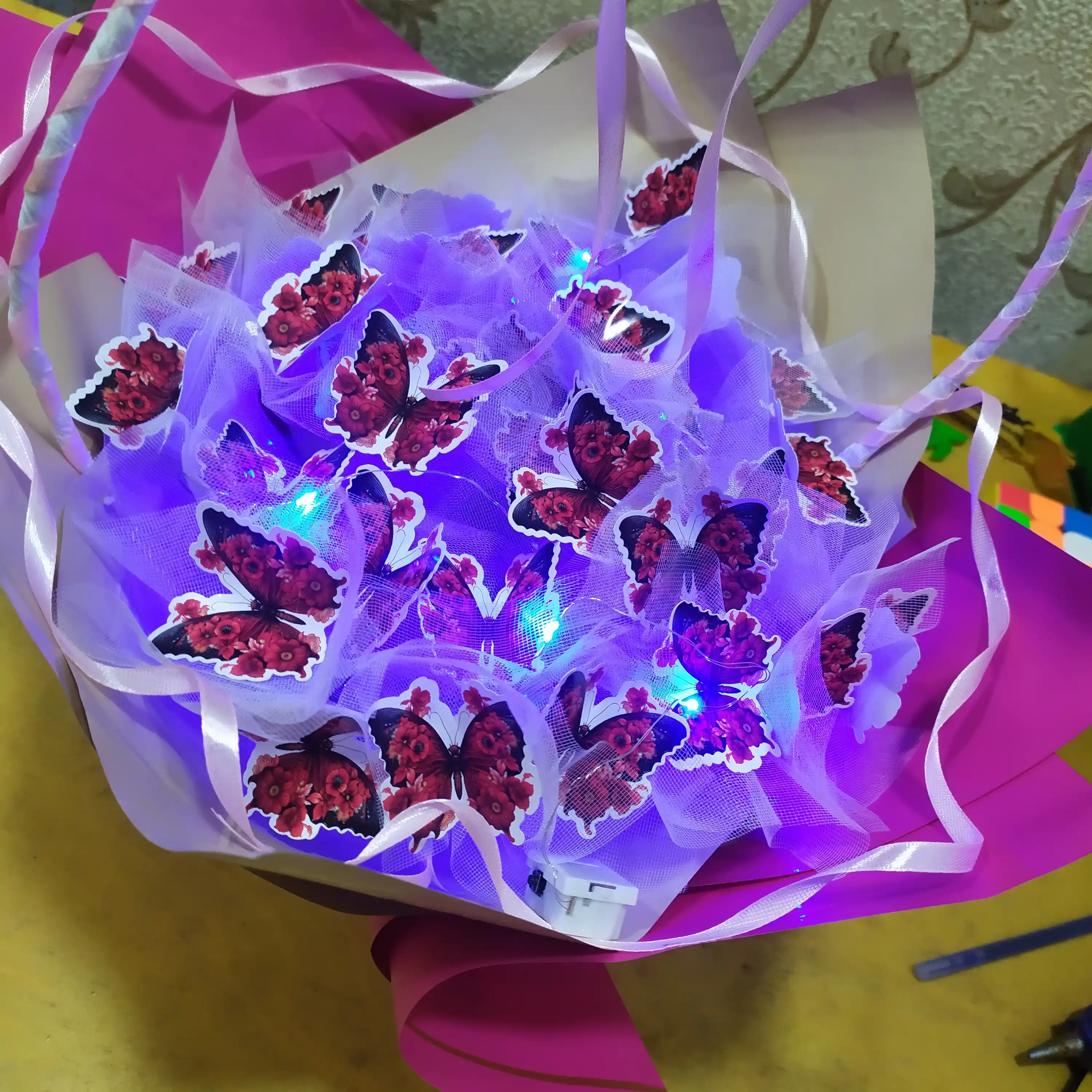 LED gulchambar ipi "shudring tushishi" Yangi yil akkumulyatori, deraza uchun