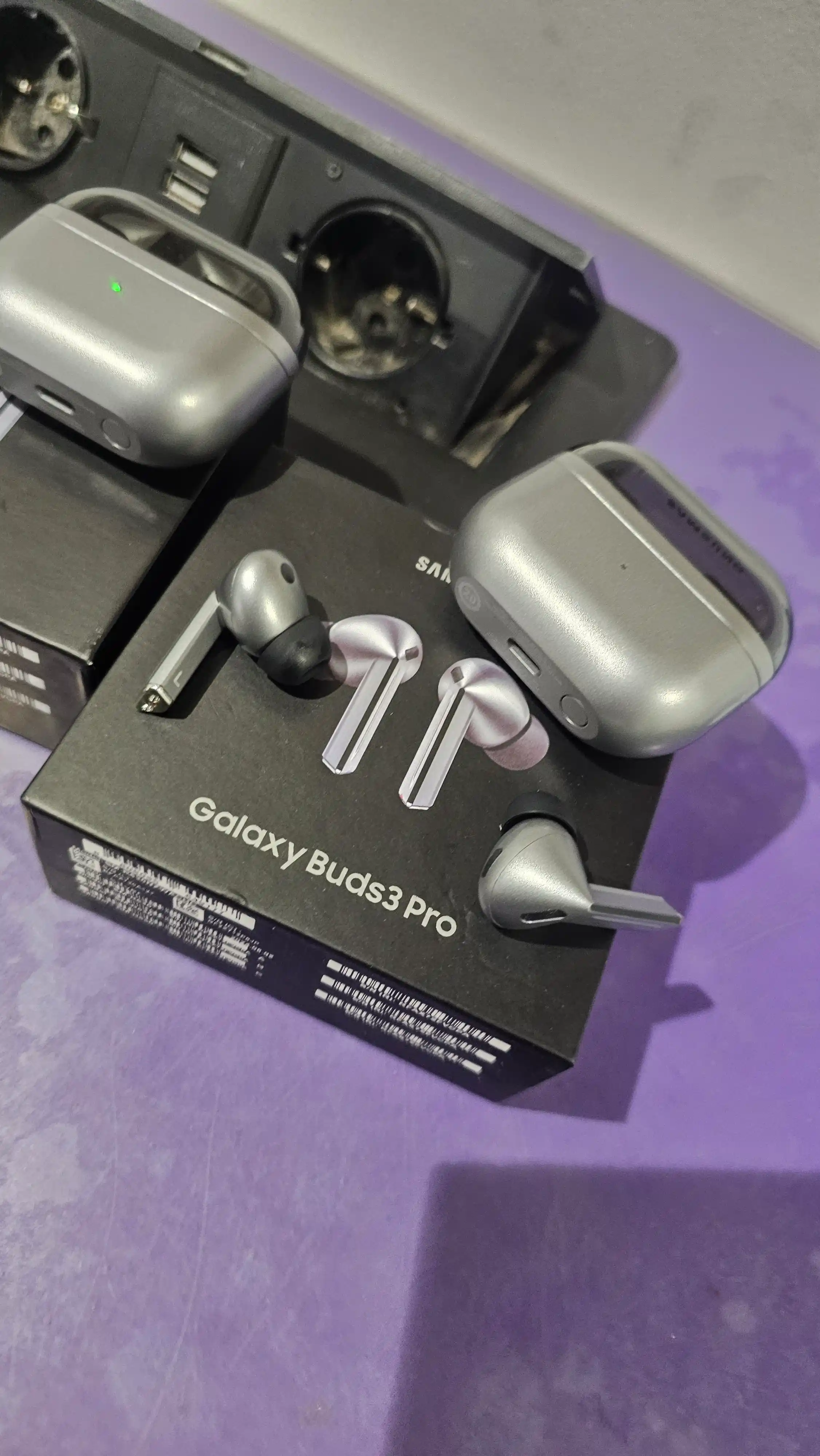Sensorli Galaxy Buds 3 Pro simsiz quloqchinlari