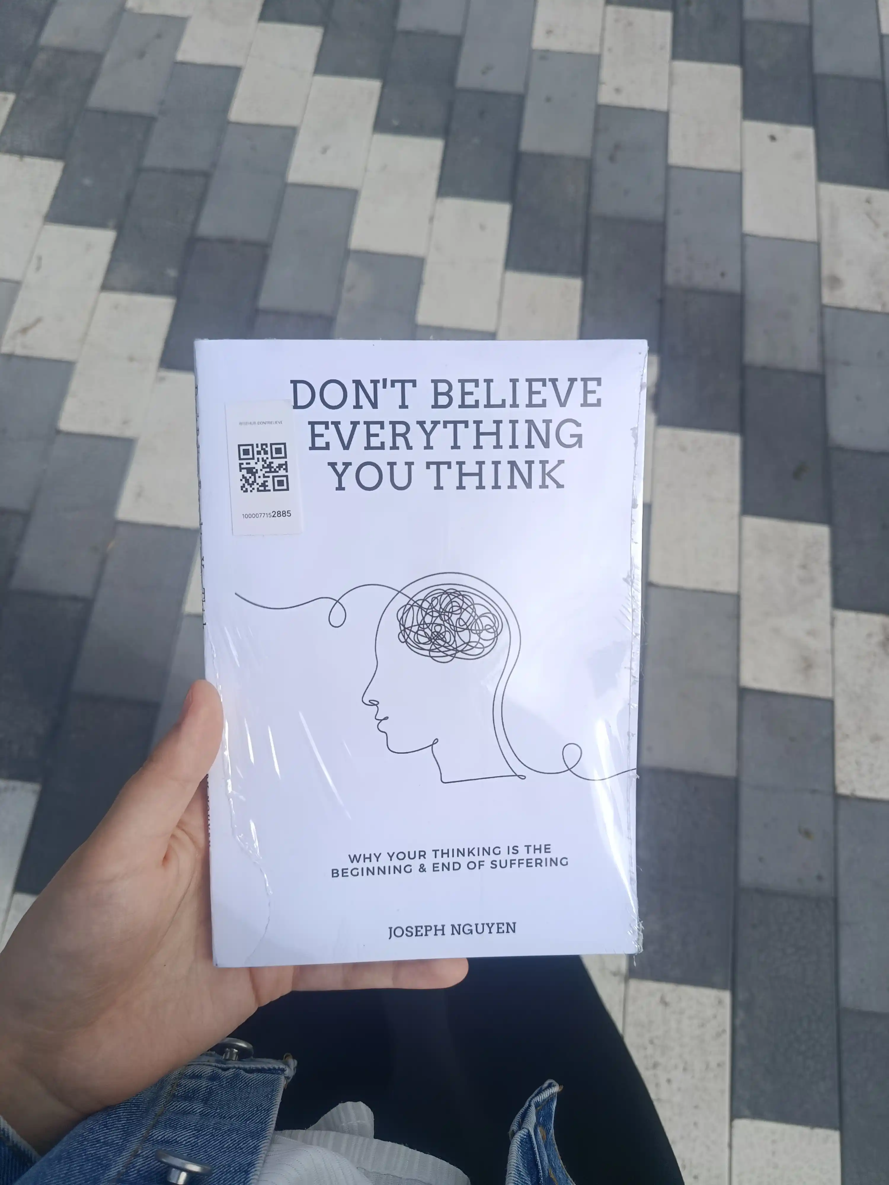 Kitob: “Don't believe everything you think” ingliz tilida
