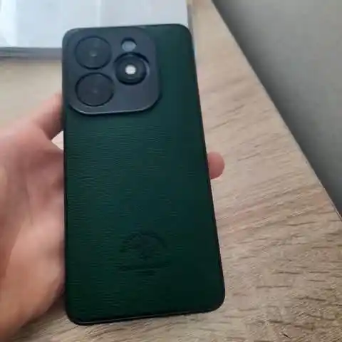 Чехлы для смартфона Tecno Spark Go 2024, Spark 20/20C, Infinix Smart 8/Hot 40 i
