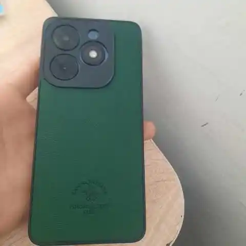 Чехлы для смартфона Tecno Spark Go 2024, Spark 20/20C, Infinix Smart 8/Hot 40 i