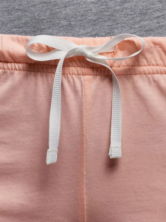 Ayollar pijamasi komplekt