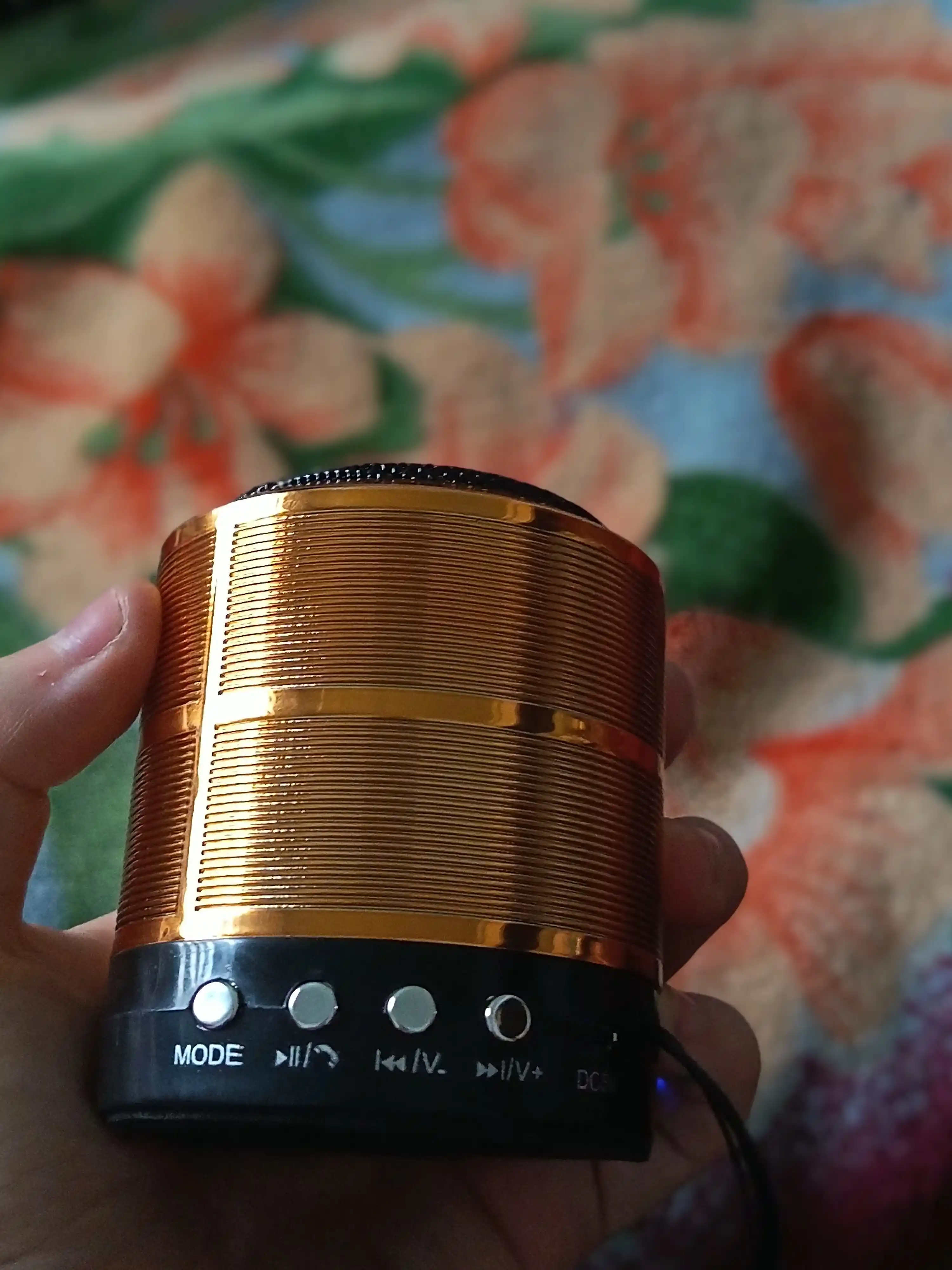 WS-887 mini speaker — мини Bluetooth колонка для музыки везде