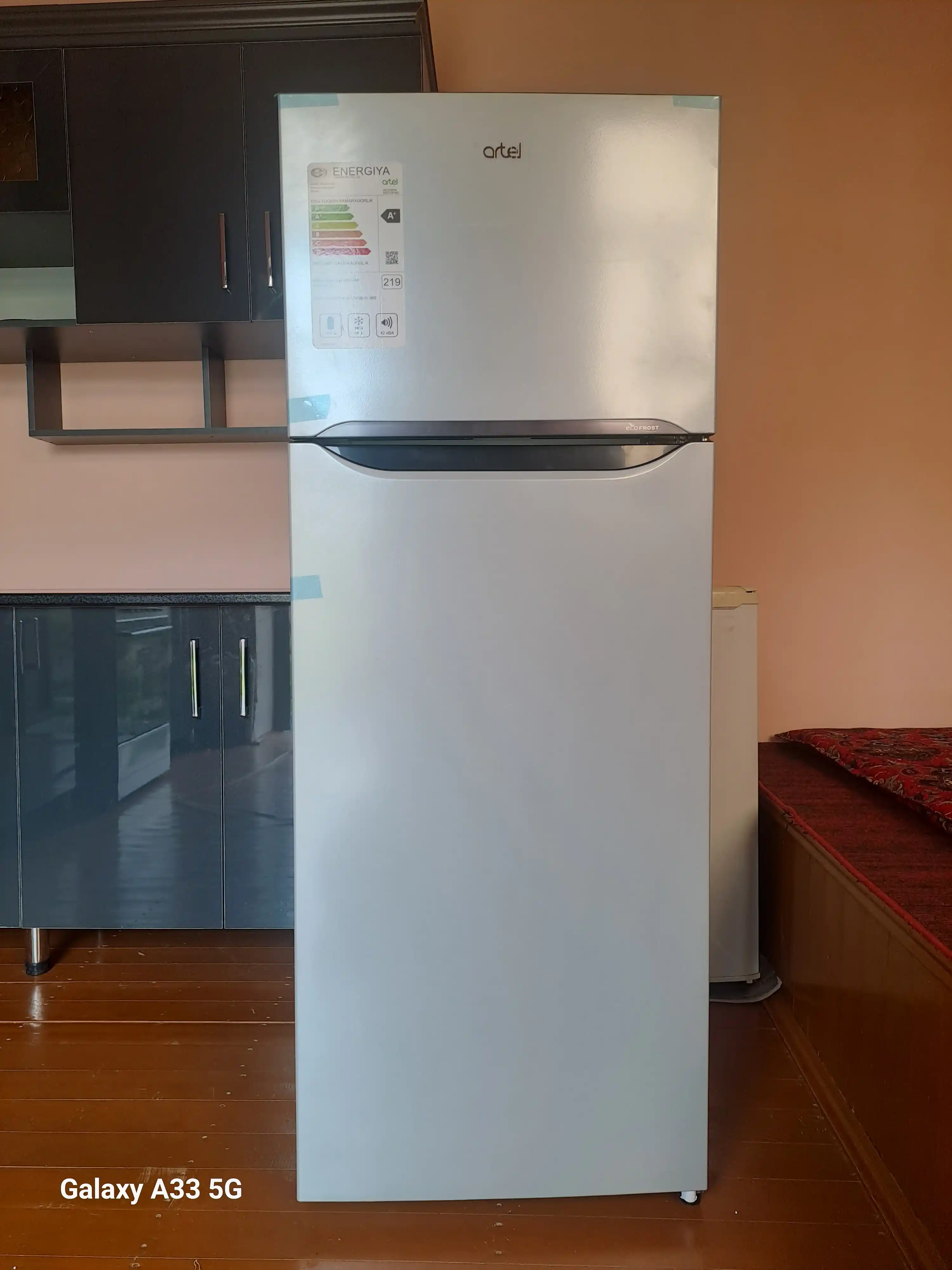 Холодильник Artel HD 276FN Eco-Frost 212 л, тихий 42 дБ, экономичный, работает от 160V