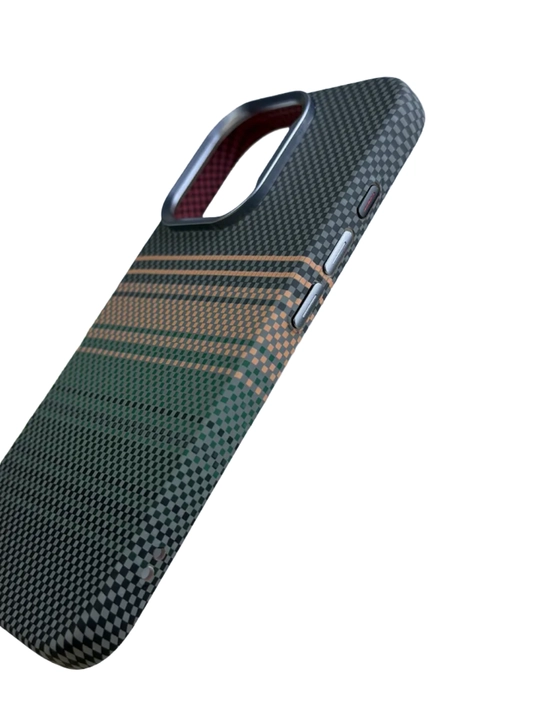 IPhone modellari uchun premium karbon g‘ilof, 13, 14, 15, 16, 17 Pro, Pro Max