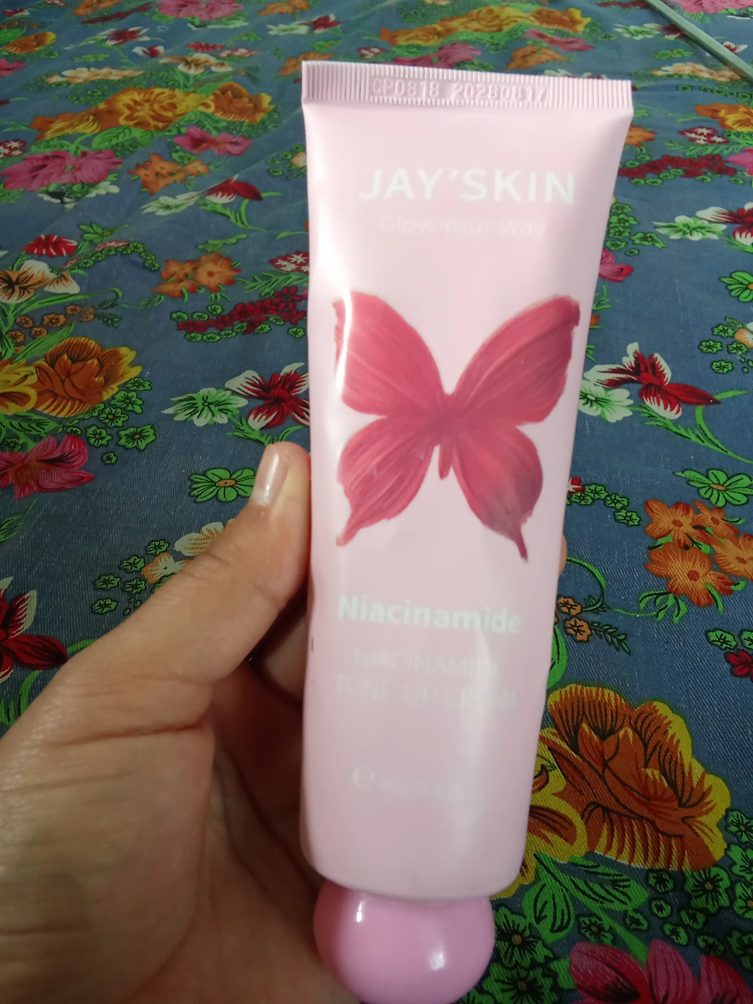 Отбеливающий крем для лица и тела Jay'skin 80 г