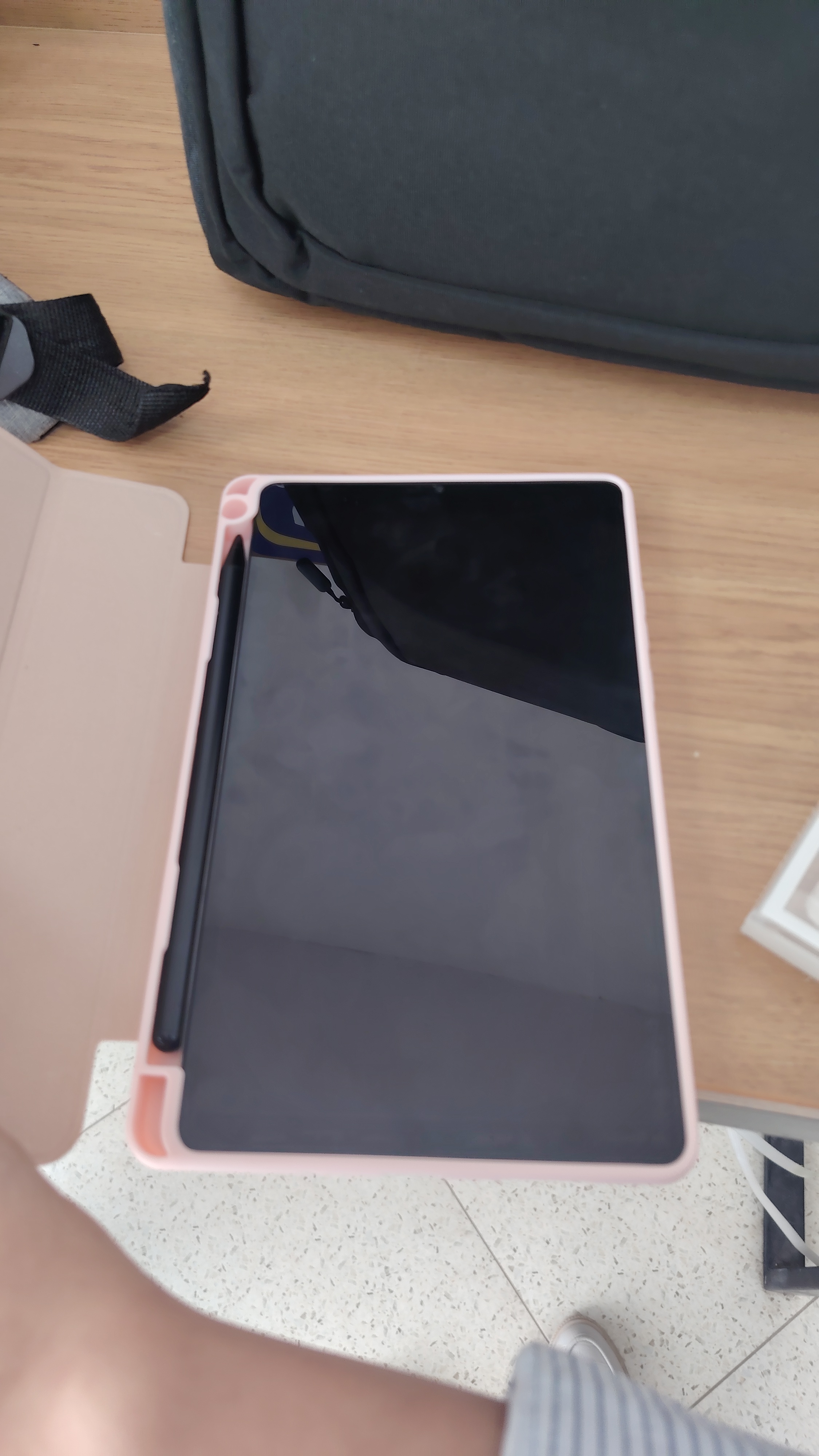 G'ilof Honor Pad X7 8.7" 2025 planshetlari uchun