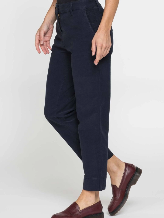 Ayollar shimlari Carrera Jeans qisqa, o‘rta bel