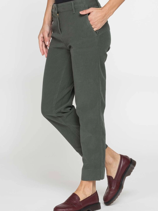 Ayollar shimlari Carrera Jeans qisqa, o‘rta bel