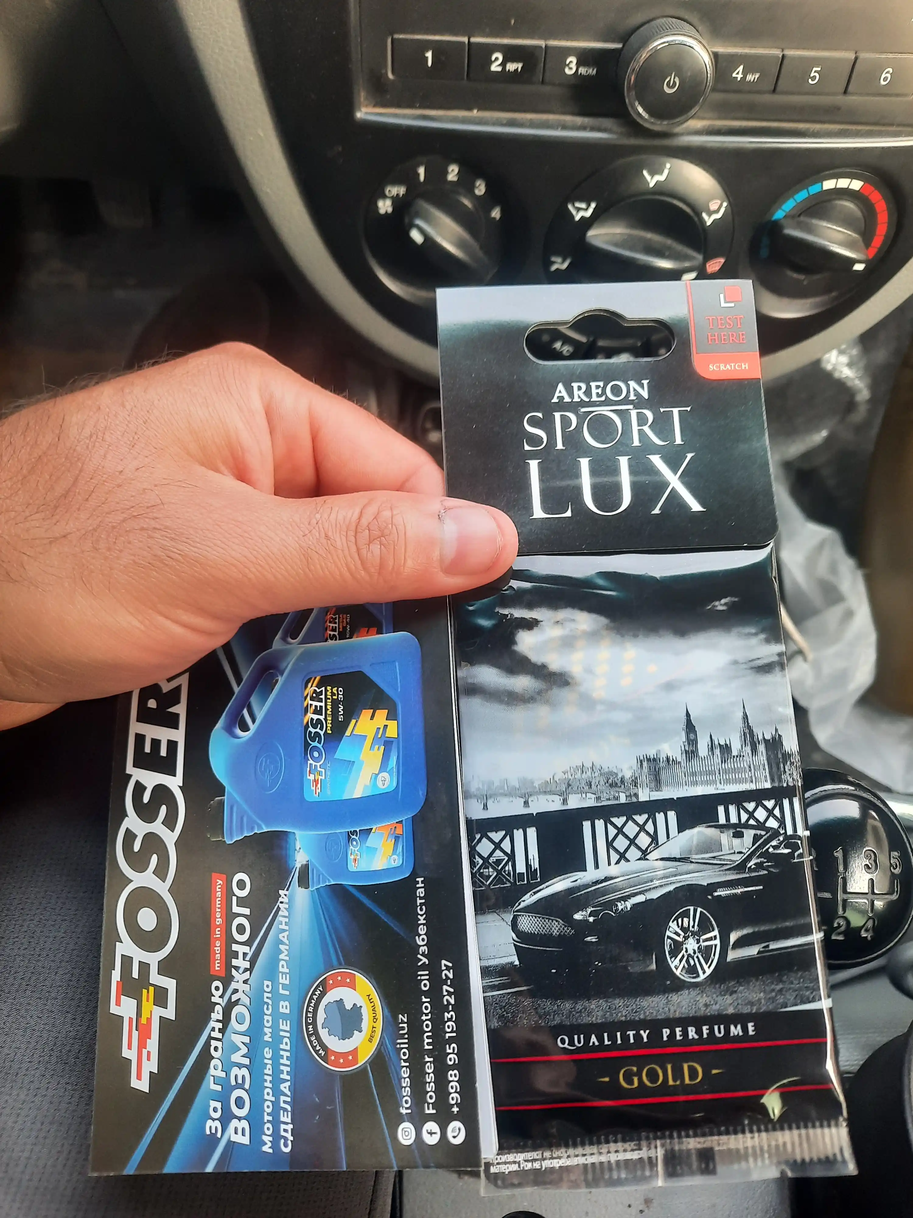 LUKOIL LUXE 10W40 motor moyi, 4 litr, 5 litr