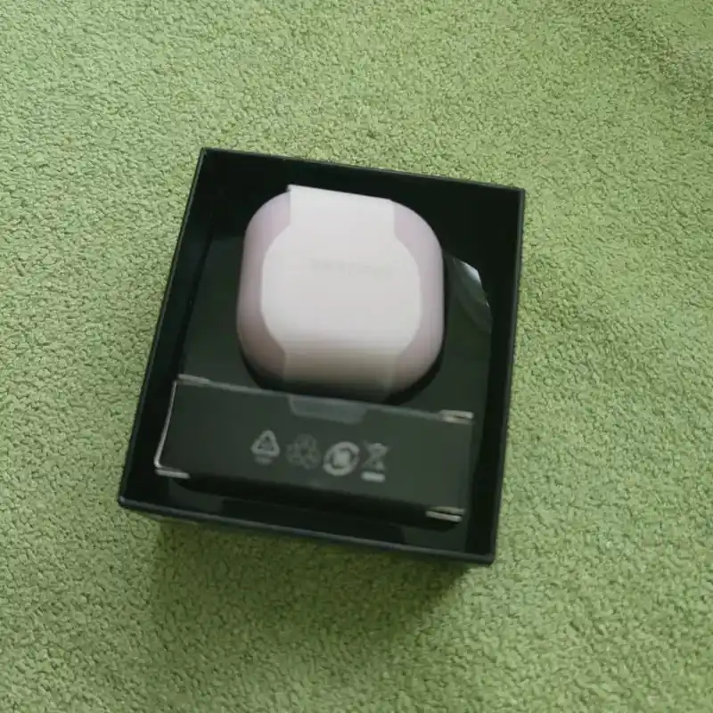 Galaxy Buds Pro simsiz quloqchinlar, Bluetooth orqali ulanish, sensor boshqaru, naushnik