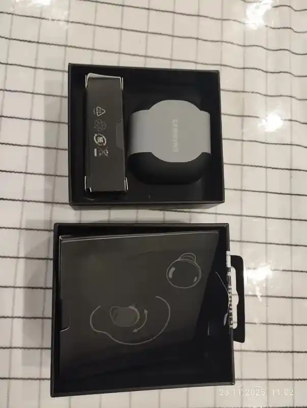 Galaxy Buds Pro simsiz quloqchinlar, Bluetooth orqali ulanish, sensor boshqaru, naushnik